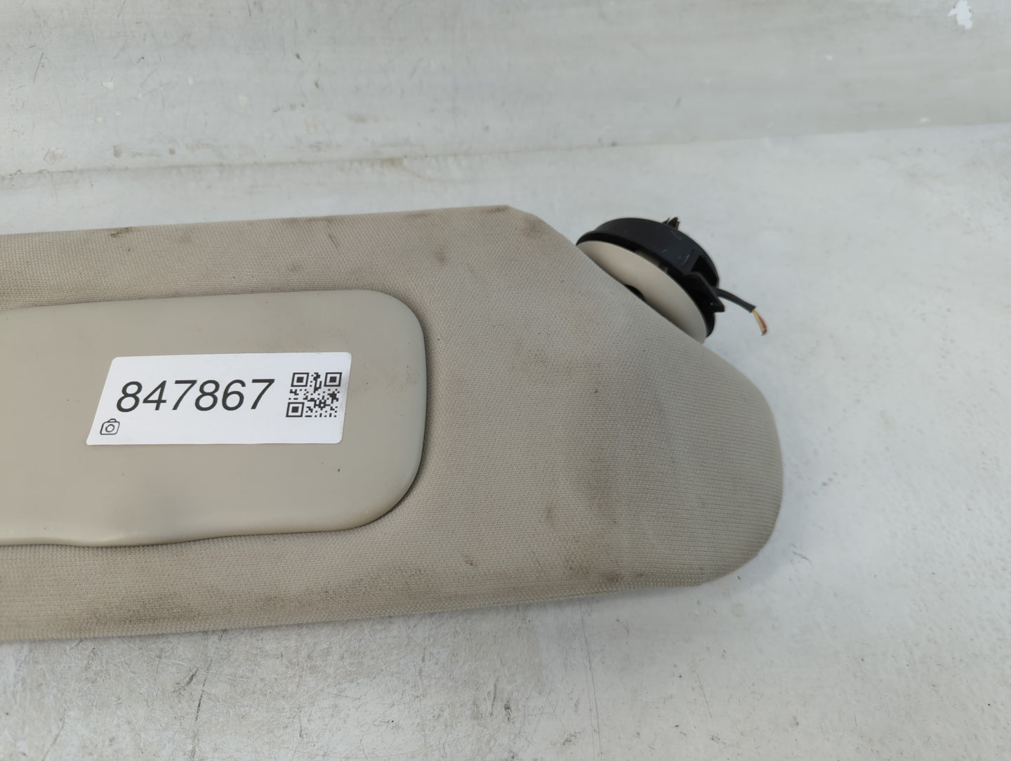 2011-2016 Chrysler Town & Country Sun Visor Shade Replacement Passenger Right Mirror Fits OEM Used Auto Parts - Oemusedautoparts1.com