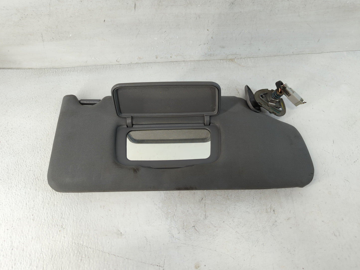 2004-2008 Acura Tl Sun Visor Shade Replacement Driver Left Mirror Fits Fits 2004 2005 2006 2007 2008 OEM Used Auto Parts - Oemusedautoparts1.com