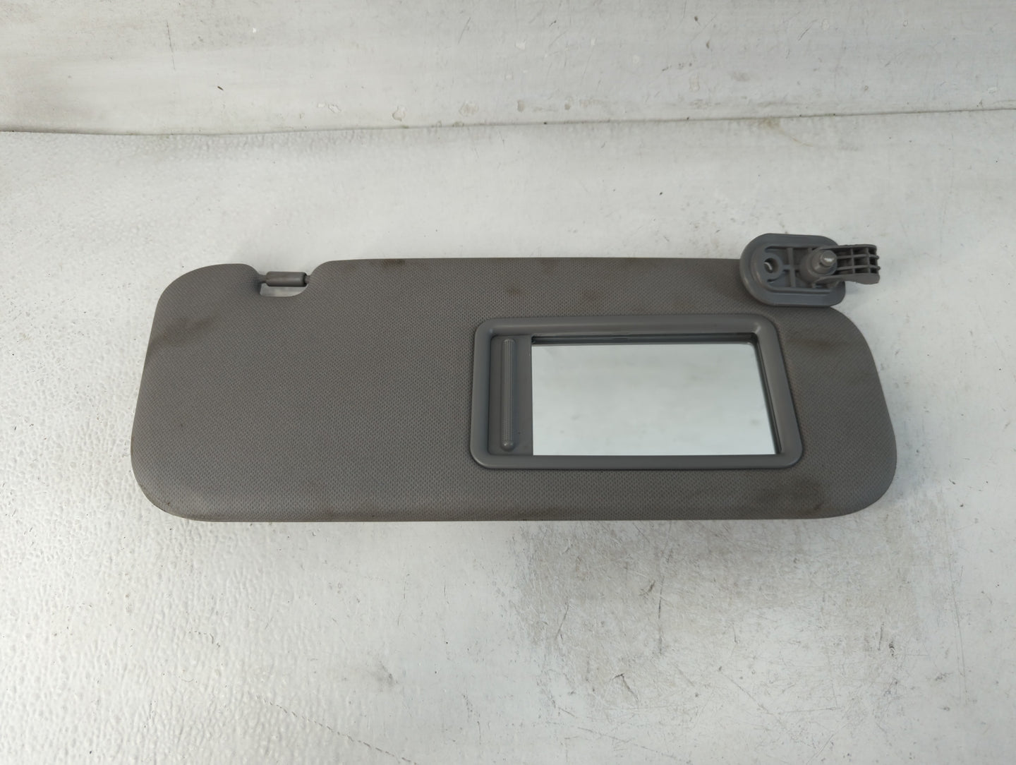 2014-2017 Hyundai Accent Sun Visor Shade Replacement Passenger Right Mirror Fits Fits 2014 2015 2016 2017 OEM Used Auto Parts - Oemusedautoparts1.com