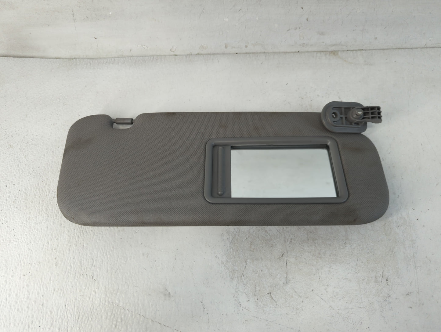 2014-2017 Hyundai Accent Sun Visor Shade Replacement Passenger Right Mirror Fits Fits 2014 2015 2016 2017 OEM Used Auto Parts - Oemusedautoparts1.com