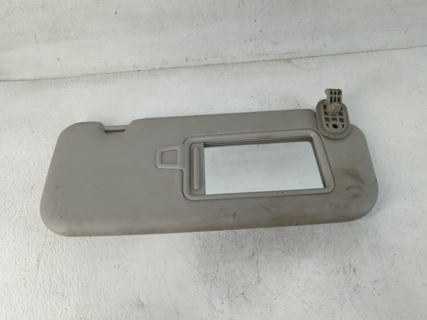 2018-2020 Kia Rio Sun Visor Shade Replacement Passenger Right Mirror Fits Fits 2018 2019 2020 2021 2022 OEM Used Auto Parts - Oemusedautoparts1.com