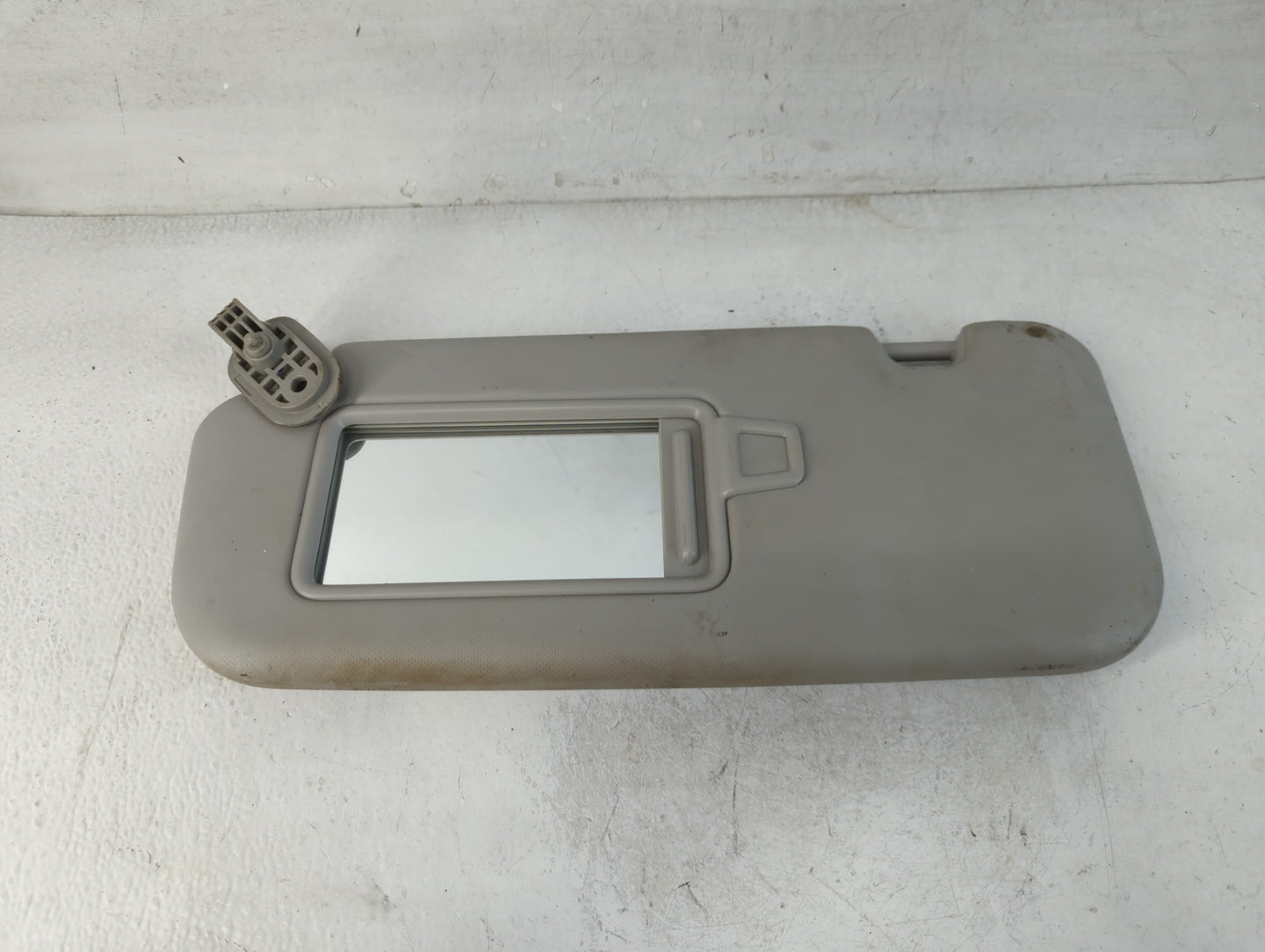 2018-2020 Kia Rio Sun Visor Shade Replacement Passenger Right Mirror Fits Fits 2018 2019 2020 2021 2022 OEM Used Auto Parts - Oemusedautoparts1.com