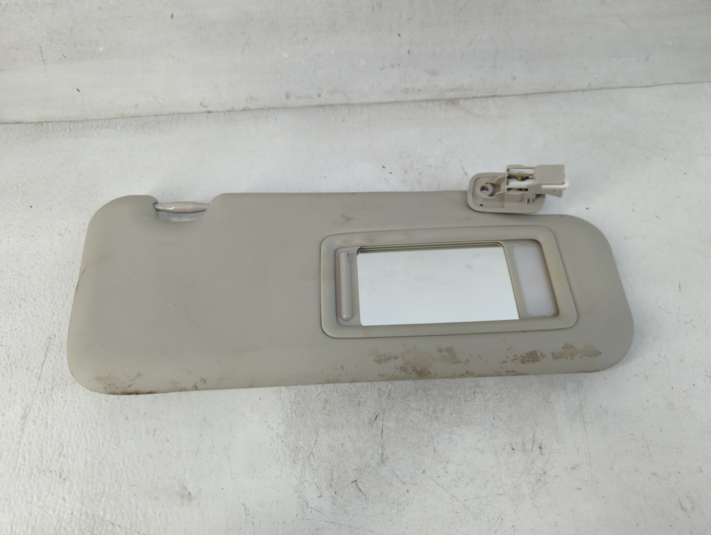 2014-2018 Mazda 3 Sun Visor Shade Replacement Passenger Right Mirror Fits Fits 2014 2015 2016 2017 2018 OEM Used Auto Parts - Oemusedautoparts1.com