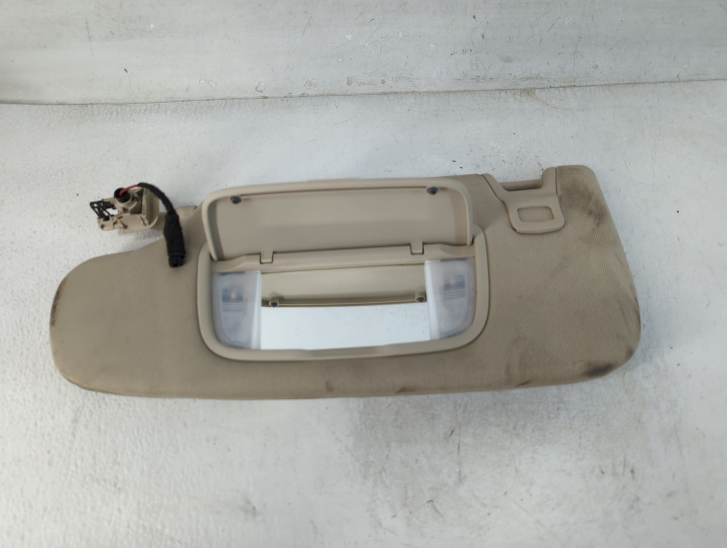 2006-2009 Ford Fusion Sun Visor Shade Replacement Driver Left Mirror Fits Fits 2006 2007 2008 2009 OEM Used Auto Parts - Oemusedautoparts1.com
