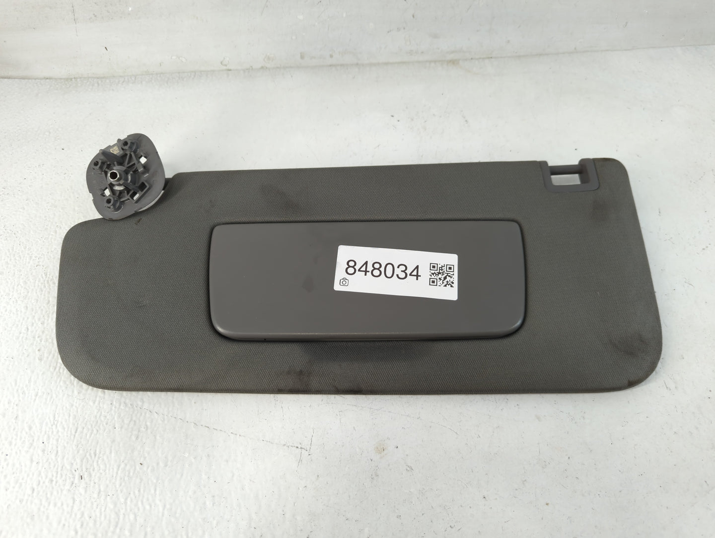 2019-2022 Chevrolet Silverado 1500 Sun Visor Shade Replacement Driver Left Mirror Fits Fits 2019 2020 2021 2022 OEM Used Auto Parts - Oemusedautoparts1.com