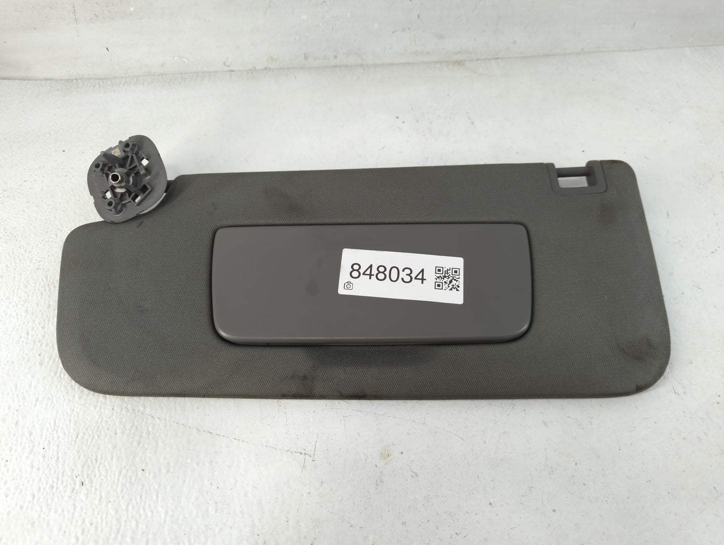 2019-2022 Chevrolet Silverado 1500 Sun Visor Shade Replacement Driver Left Mirror Fits Fits 2019 2020 2021 2022 OEM Used Auto Parts - Oemusedautoparts1.com