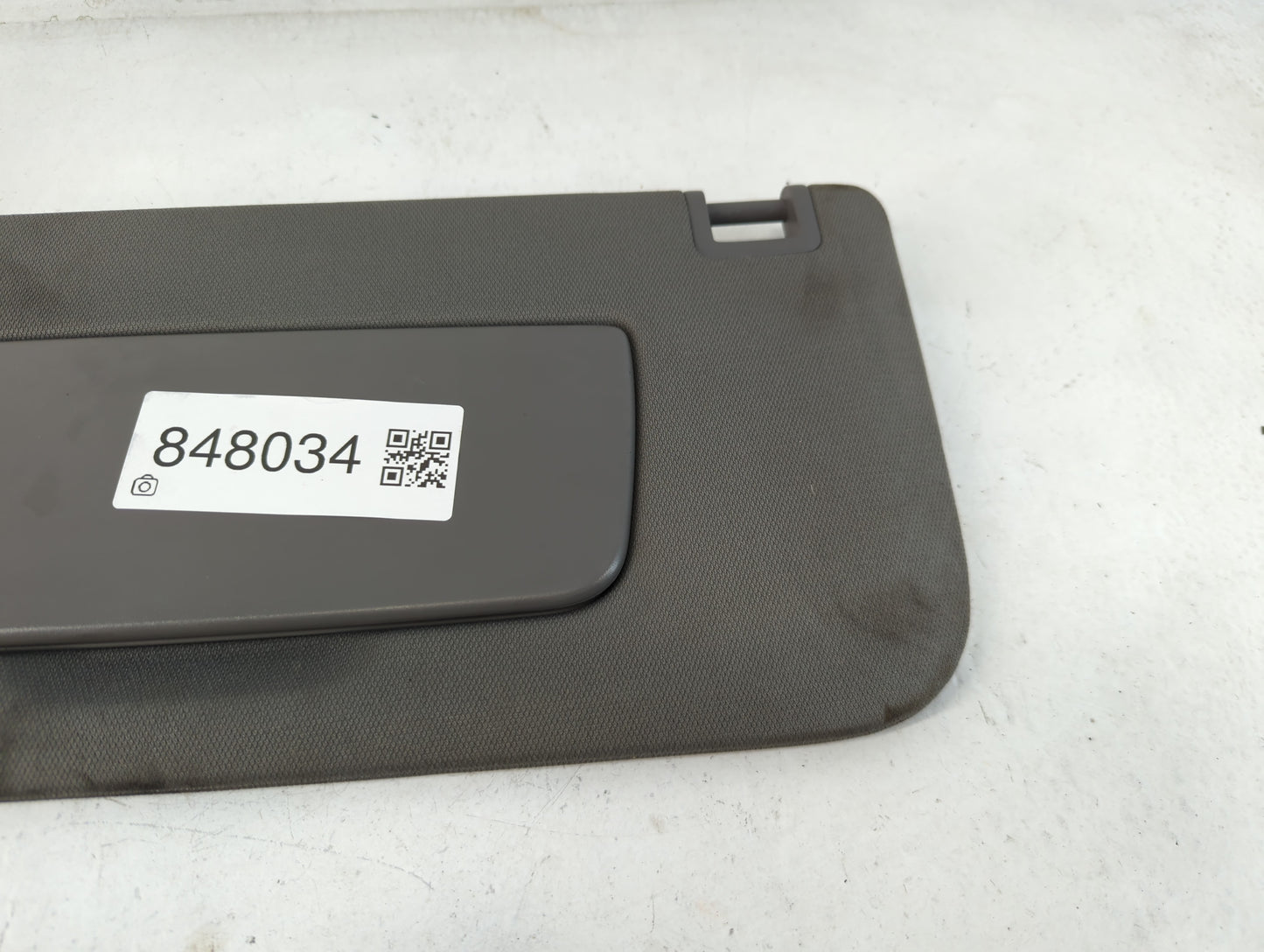 2019-2022 Chevrolet Silverado 1500 Sun Visor Shade Replacement Driver Left Mirror Fits Fits 2019 2020 2021 2022 OEM Used Auto Parts - Oemusedautoparts1.com