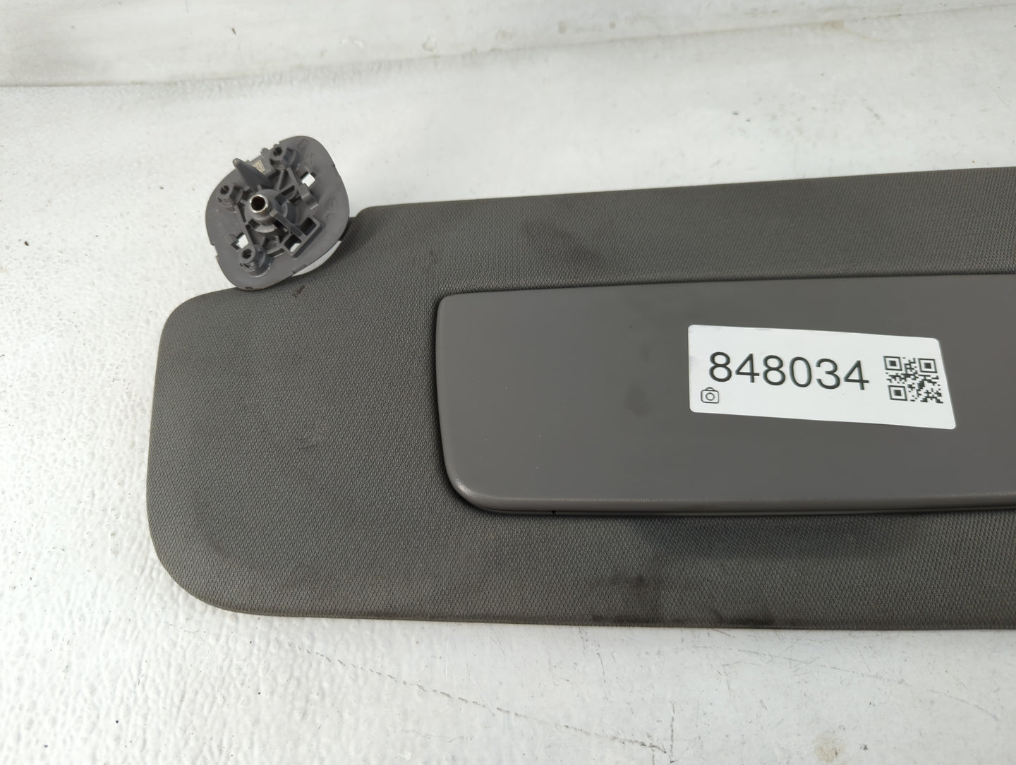 2019-2022 Chevrolet Silverado 1500 Sun Visor Shade Replacement Driver Left Mirror Fits Fits 2019 2020 2021 2022 OEM Used Auto Parts - Oemusedautoparts1.com