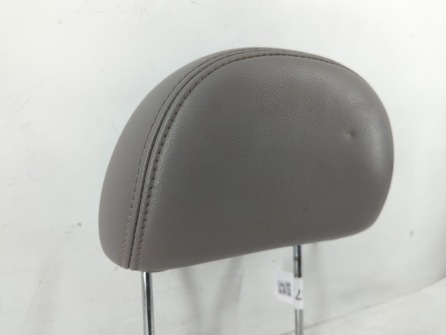 2002-2003 Mercury Sable Headrest Head Rest Front Driver Passenger Seat Fits Fits 2002 2003 OEM Used Auto Parts - Oemusedautoparts1.com