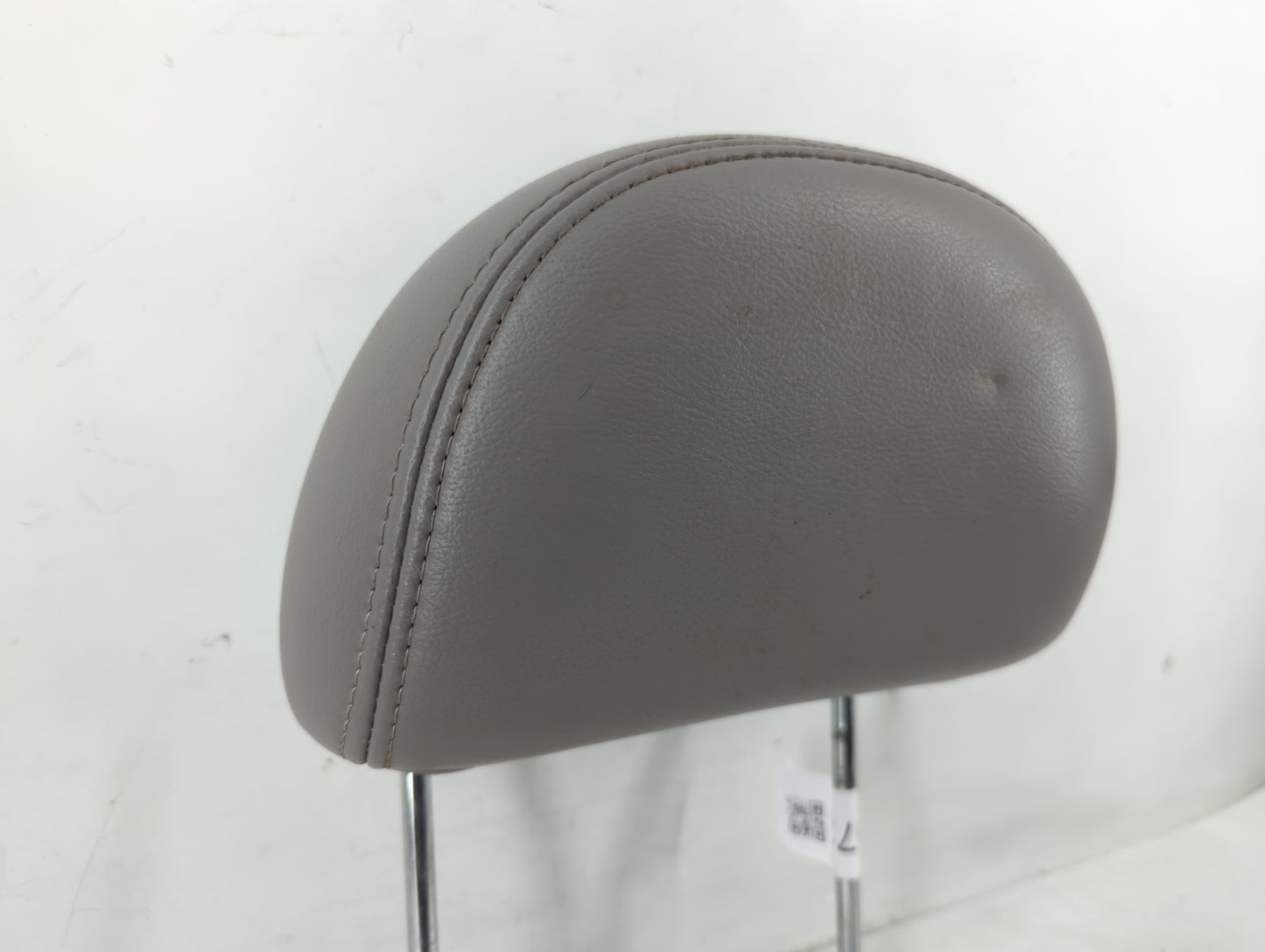 2002-2003 Mercury Sable Headrest Head Rest Front Driver Passenger Seat Fits Fits 2002 2003 OEM Used Auto Parts - Oemusedautoparts1.com