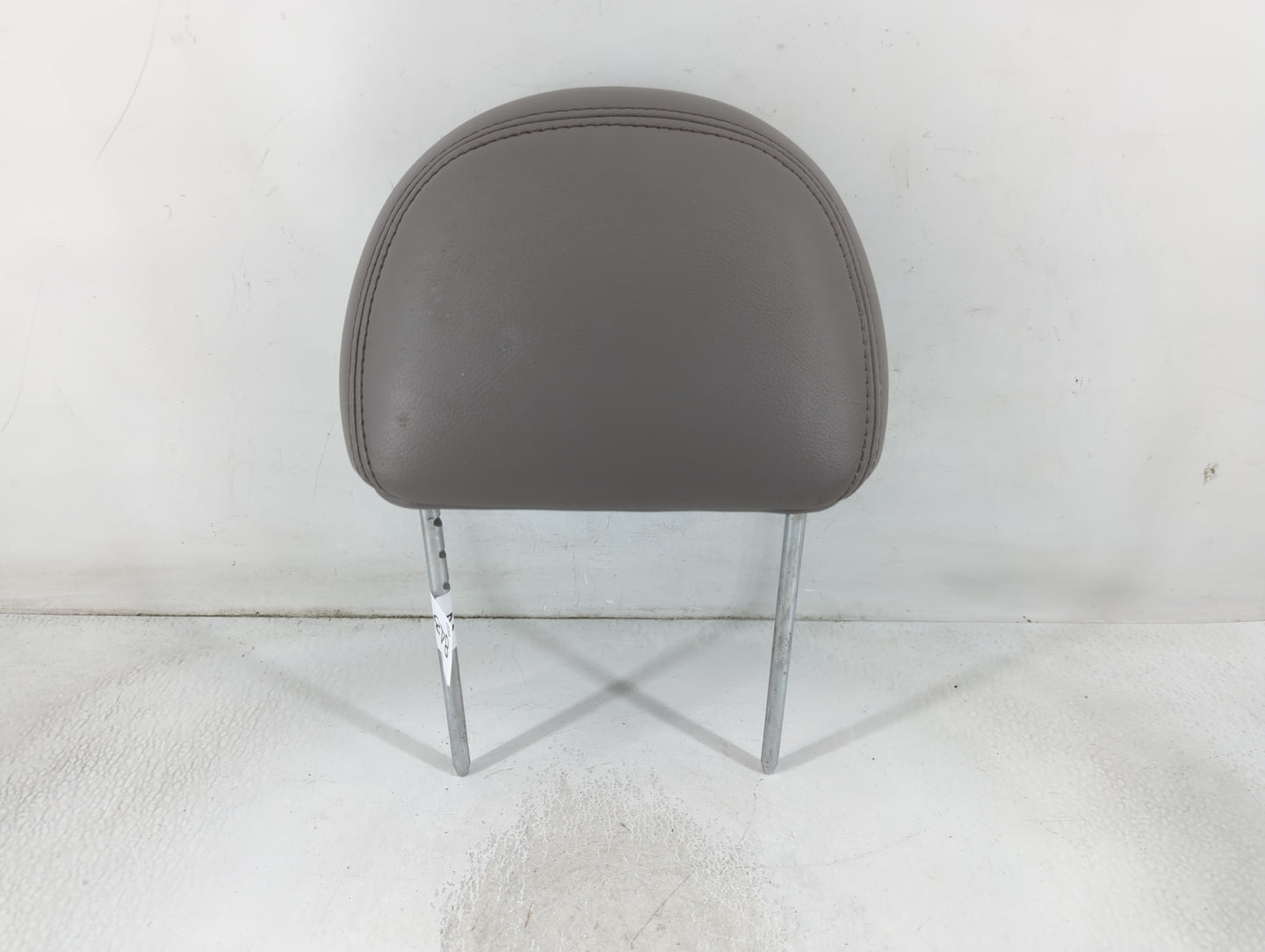 2002-2003 Mercury Sable Headrest Head Rest Front Driver Passenger Seat Fits Fits 2002 2003 OEM Used Auto Parts - Oemusedautoparts1.com