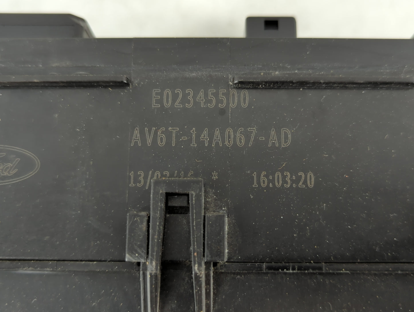 2016 Ford Focus Fusebox Fuse Box Panel Relay Module P/N:E02345500 AV6T-14A067-AD Fits OEM Used Auto Parts - Oemusedautoparts1.com
