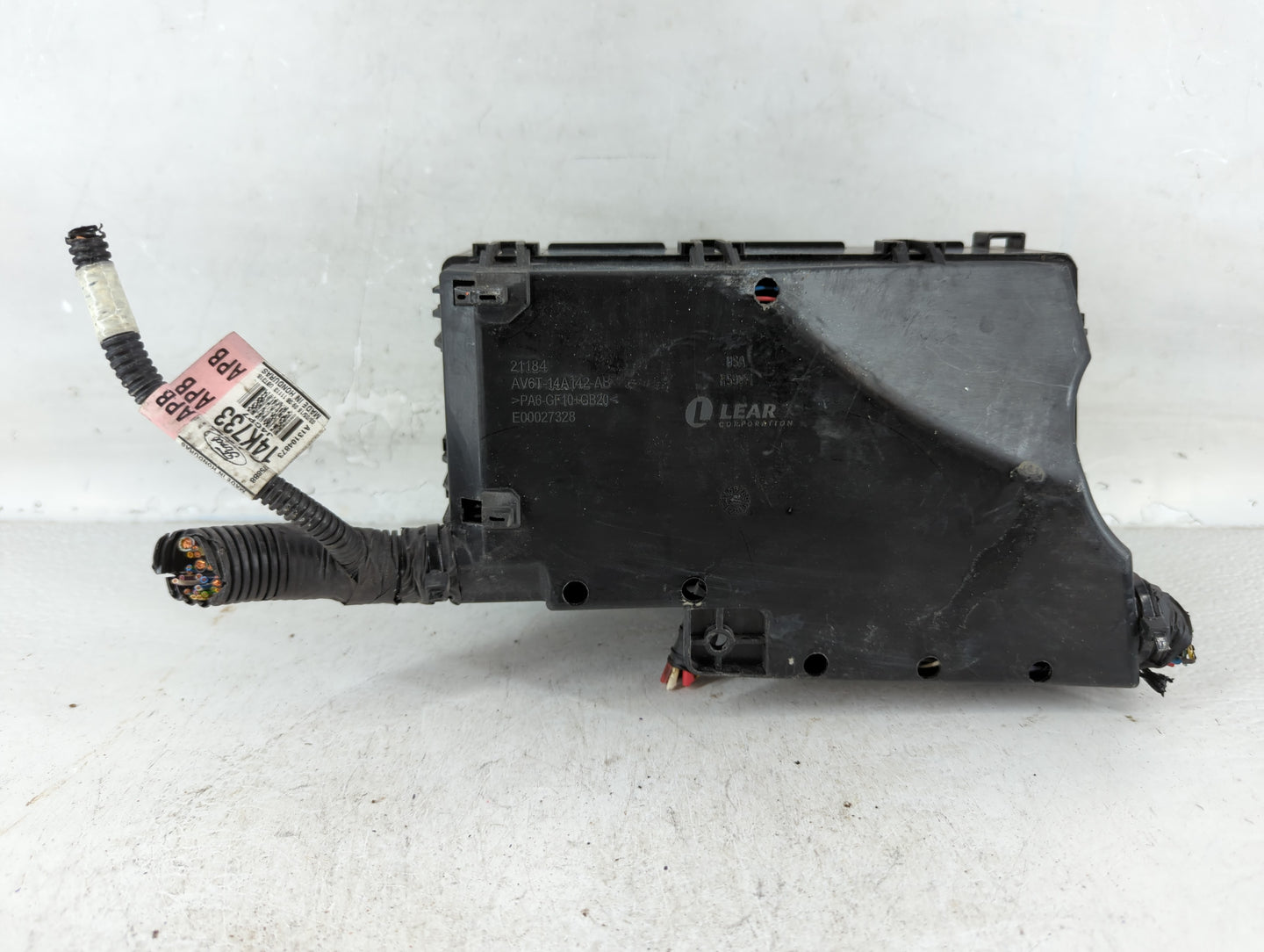 2016 Ford Focus Fusebox Fuse Box Panel Relay Module P/N:E02345500 AV6T-14A067-AD Fits OEM Used Auto Parts - Oemusedautoparts1.com