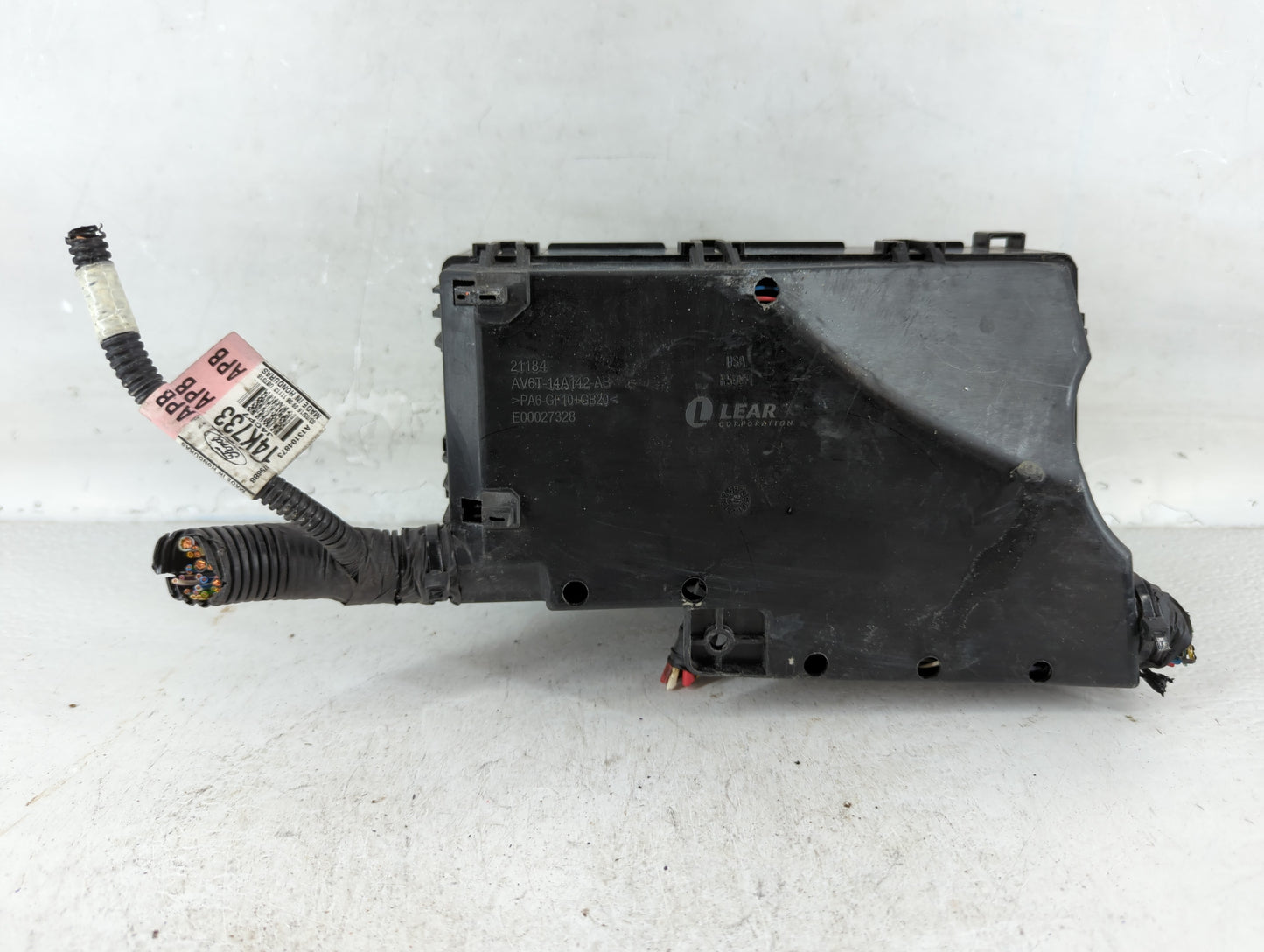 2016 Ford Focus Fusebox Fuse Box Panel Relay Module P/N:E02345500 AV6T-14A067-AD Fits OEM Used Auto Parts - Oemusedautoparts1.com