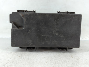 compare product 2009-2014 Volkswagen Routan Fusebox Fuse Box Panel Relay Module P/N:RT021533I9 04692335AI Fits Fits 2009 2010 2011 2012 2013 2014 OEM Used Auto Parts