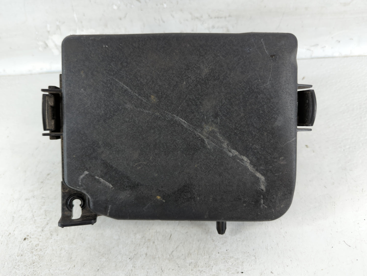 2014-2016 Hyundai Elantra Fusebox Fuse Box Panel Relay Module P/N:91951-3X710 Fits Fits 2014 2015 2016 OEM Used Auto Parts - Oemusedautoparts1.com