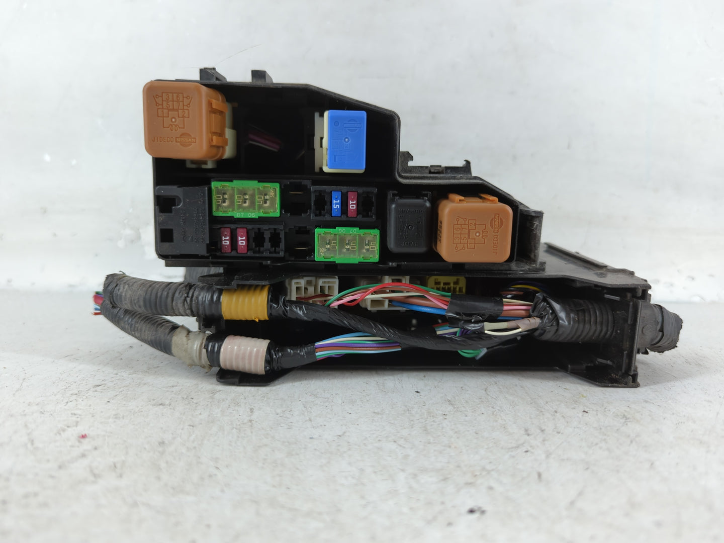 2013-2014 Nissan Altima Fusebox Fuse Box Panel Relay Module P/N:7154-5763-30 7254-5763-30 Fits Fits 2013 2014 OEM Used Auto Parts - Oemusedautoparts1.com