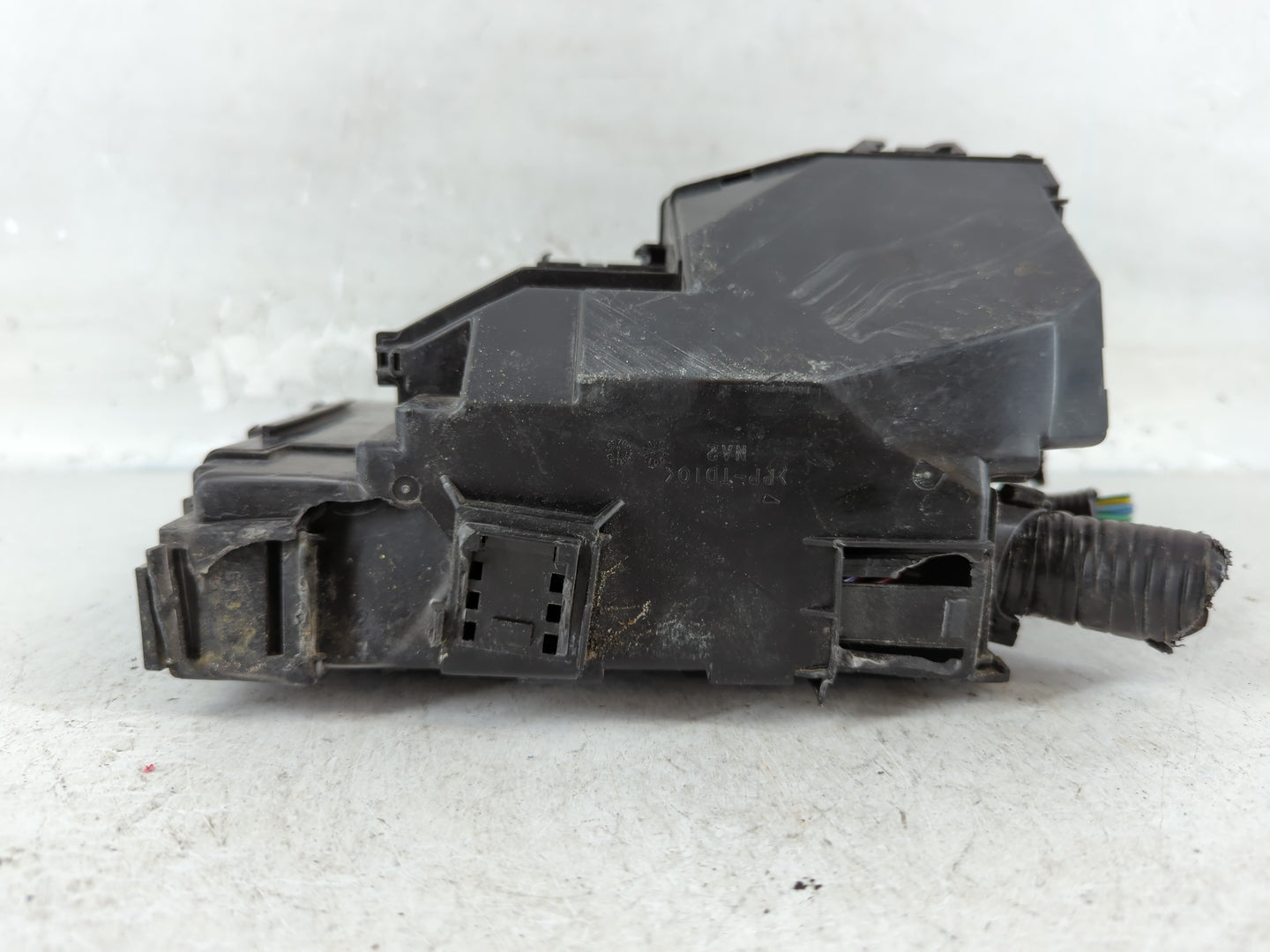 2013-2014 Nissan Altima Fusebox Fuse Box Panel Relay Module P/N:7154-5763-30 7254-5763-30 Fits Fits 2013 2014 OEM Used Auto Parts - Oemusedautoparts1.com