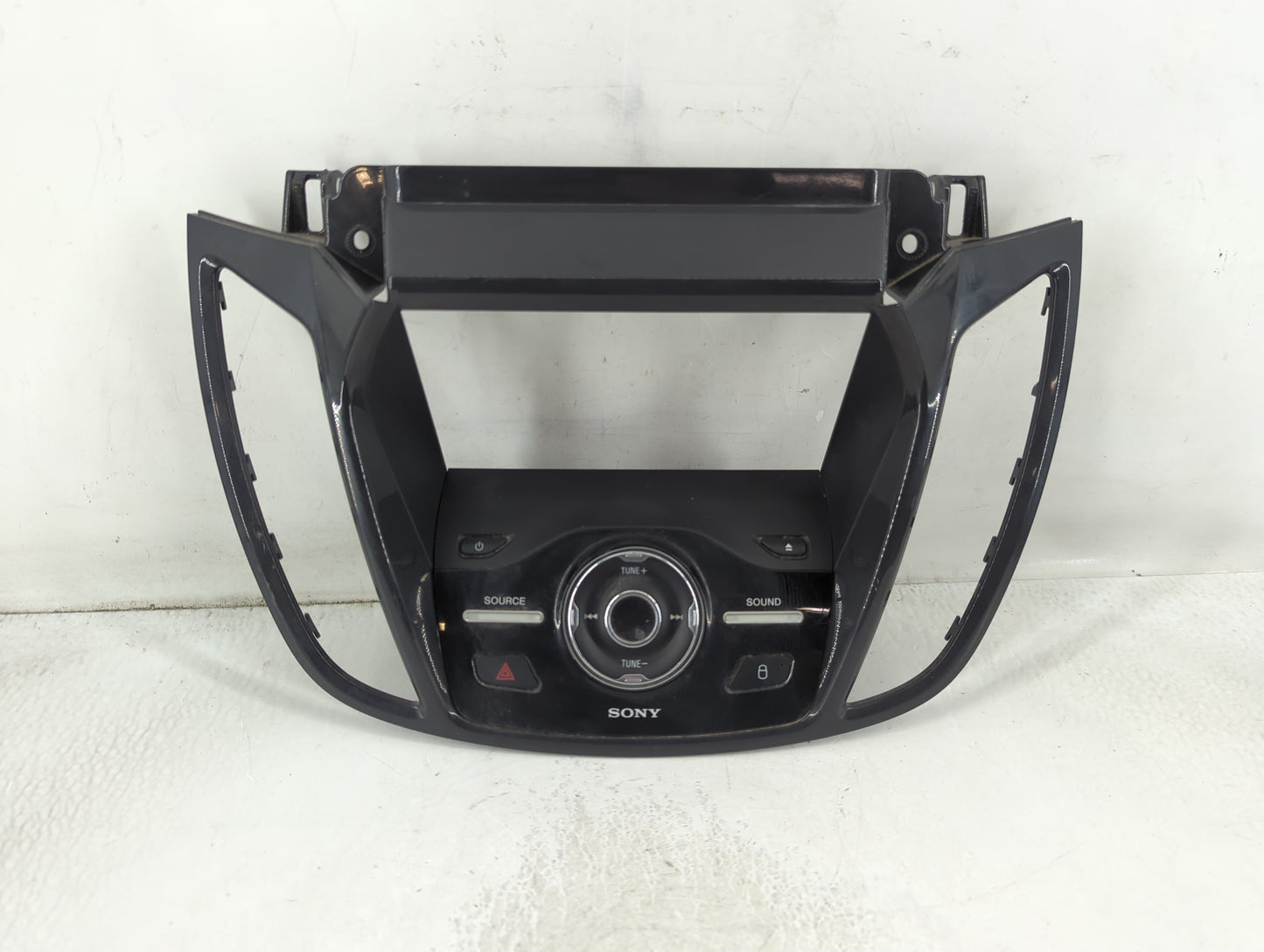 2013-2015 Ford Escape Radio AM FM Cd Player Receiver Replacement P/N:0151-696 Fits Fits 2013 2014 2015 OEM Used Auto Parts - Oemusedautoparts1.com