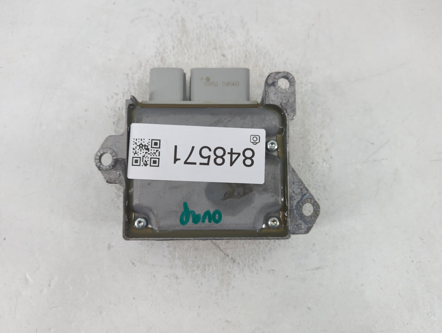 2002 Lincoln Continental PCM Engine Control Computer ECU ECM PCU OEM P/N:XF3A-14B321-AF Fits OEM Used Auto Parts - Oemusedautoparts1.com