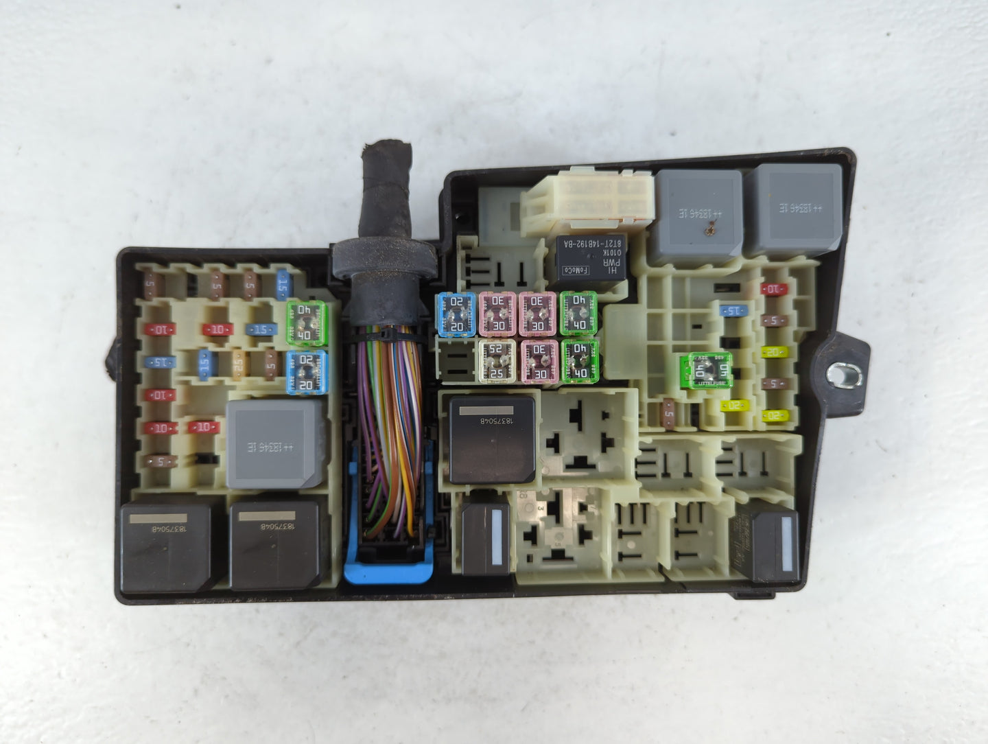 2019 Ford Escape Fusebox Fuse Box Panel Relay Module P/N:AV6T-14A067-AD E02345500 Fits OEM Used Auto Parts - Oemusedautoparts1.com