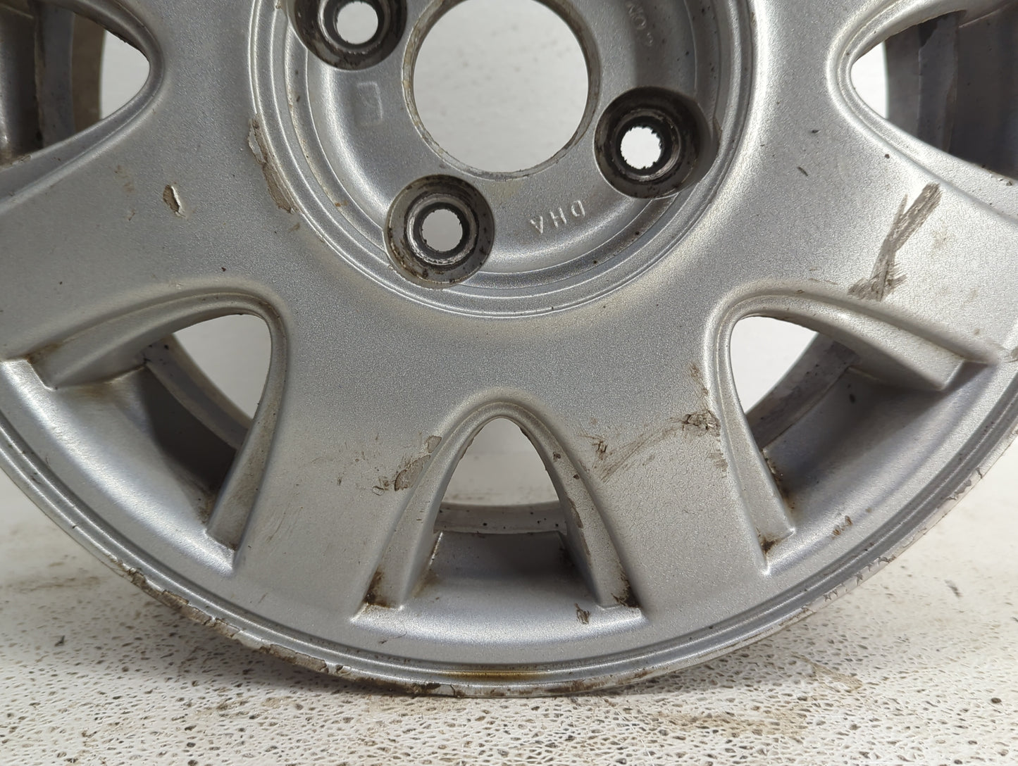 2004-2005 Chevrolet Aveo Oem Wheel Rim - Oemusedautoparts1.com