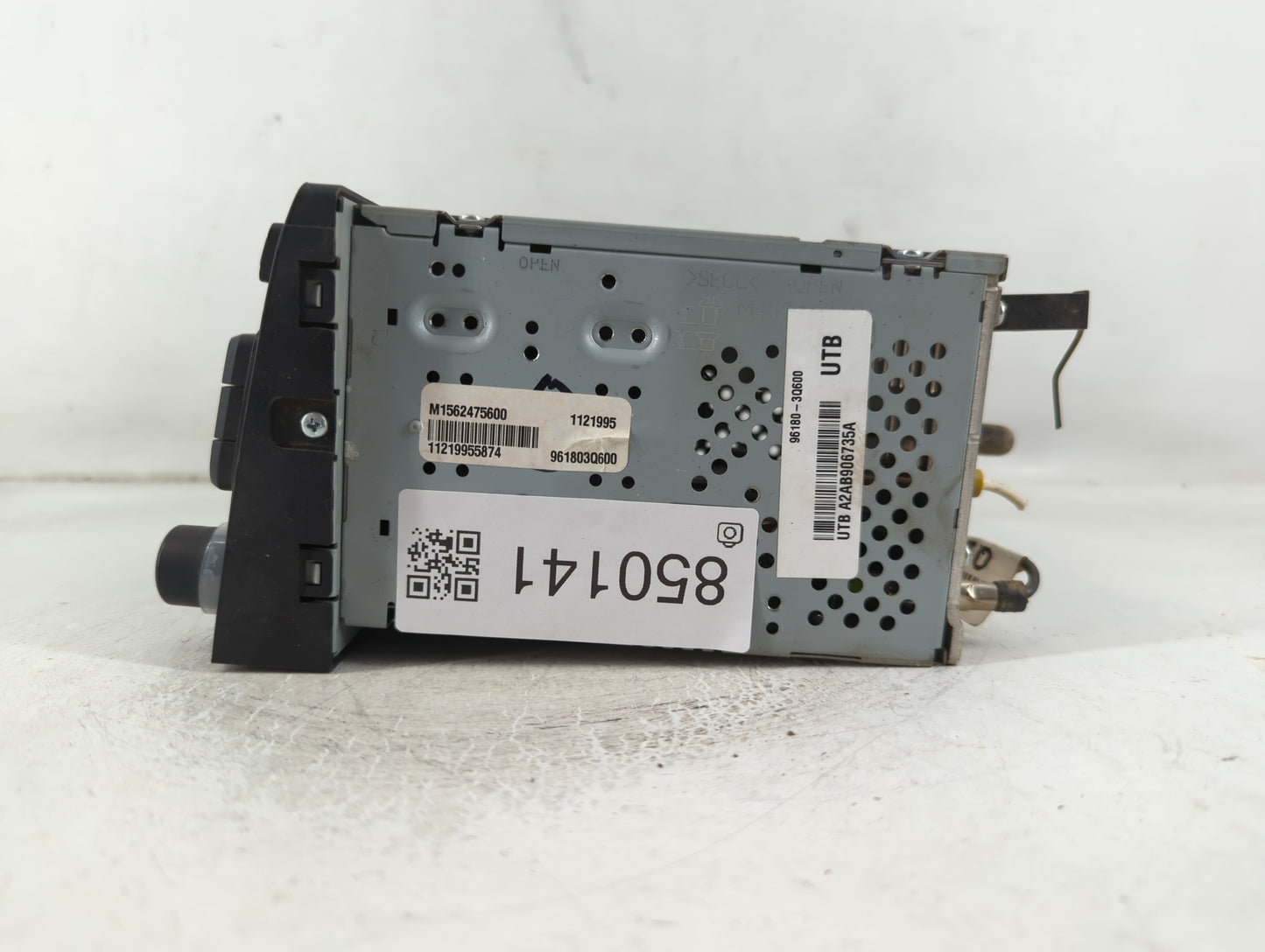 2012-2015 Hyundai Sonata Radio AM FM Cd Player Receiver Replacement Fits Fits 2012 2013 2014 2015 OEM Used Auto Parts - Oemusedautoparts1.com