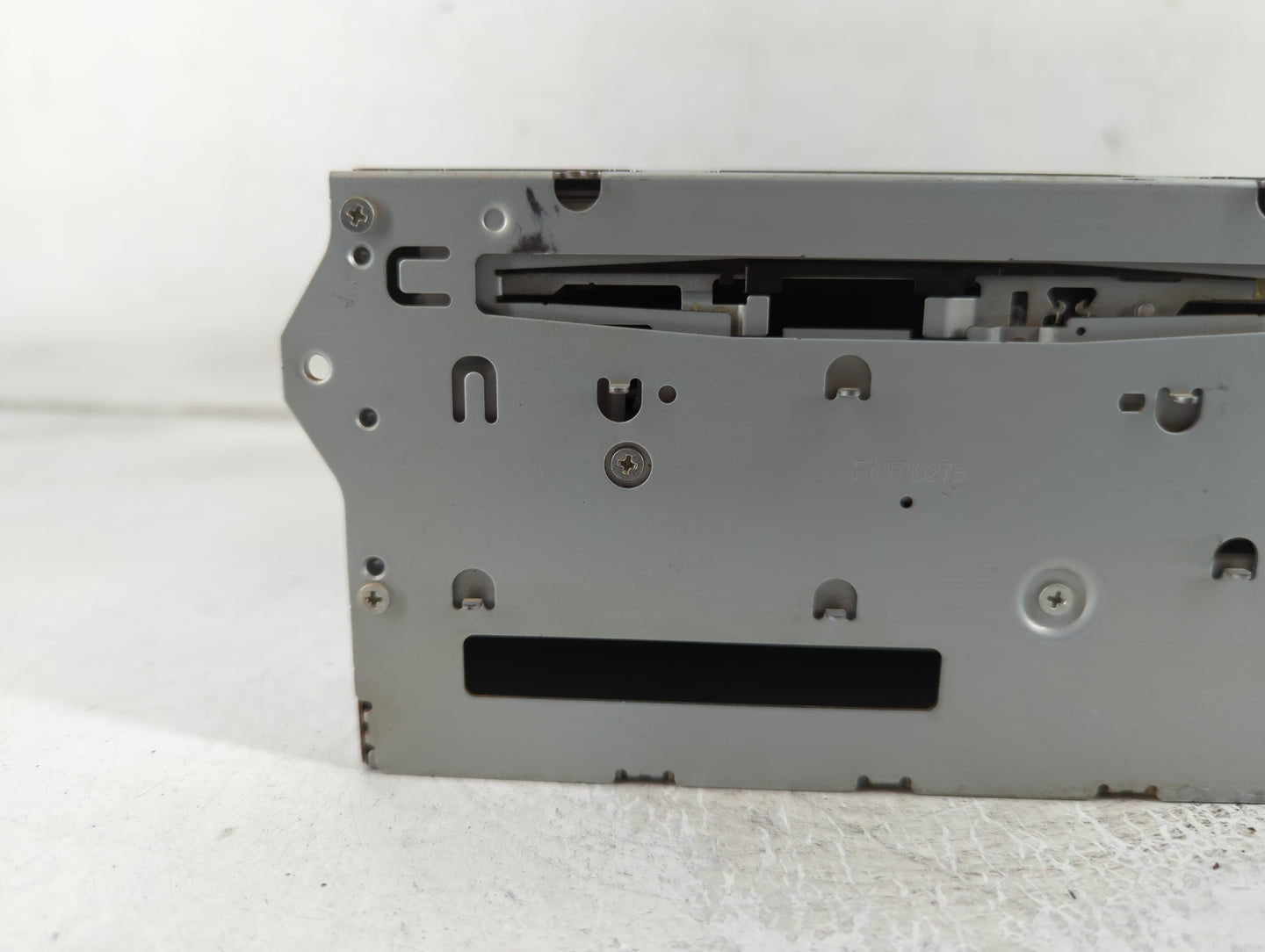 2008-2012 Nissan Pathfinder Radio AM FM Cd Player Receiver Replacement P/N:25915 ZQ20B Fits Fits 2008 2009 2010 2011 2012 OEM Used Auto Parts - Oemusedautoparts1.com