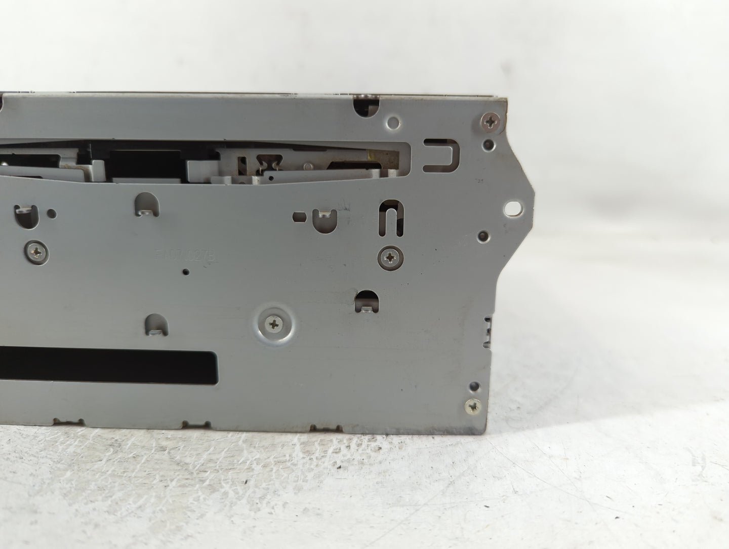 2008-2012 Nissan Pathfinder Radio AM FM Cd Player Receiver Replacement P/N:25915 ZQ20B Fits Fits 2008 2009 2010 2011 2012 OEM Used Auto Parts - Oemusedautoparts1.com