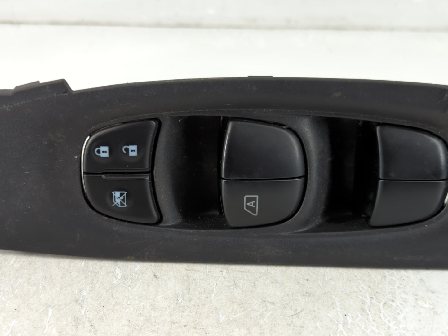2017-2022 Nissan Rogue Sport Master Power Window Switch Replacement Driver Side Left P/N:25401 6MA0C Fits OEM Used Auto Parts - Oemusedautoparts1.com