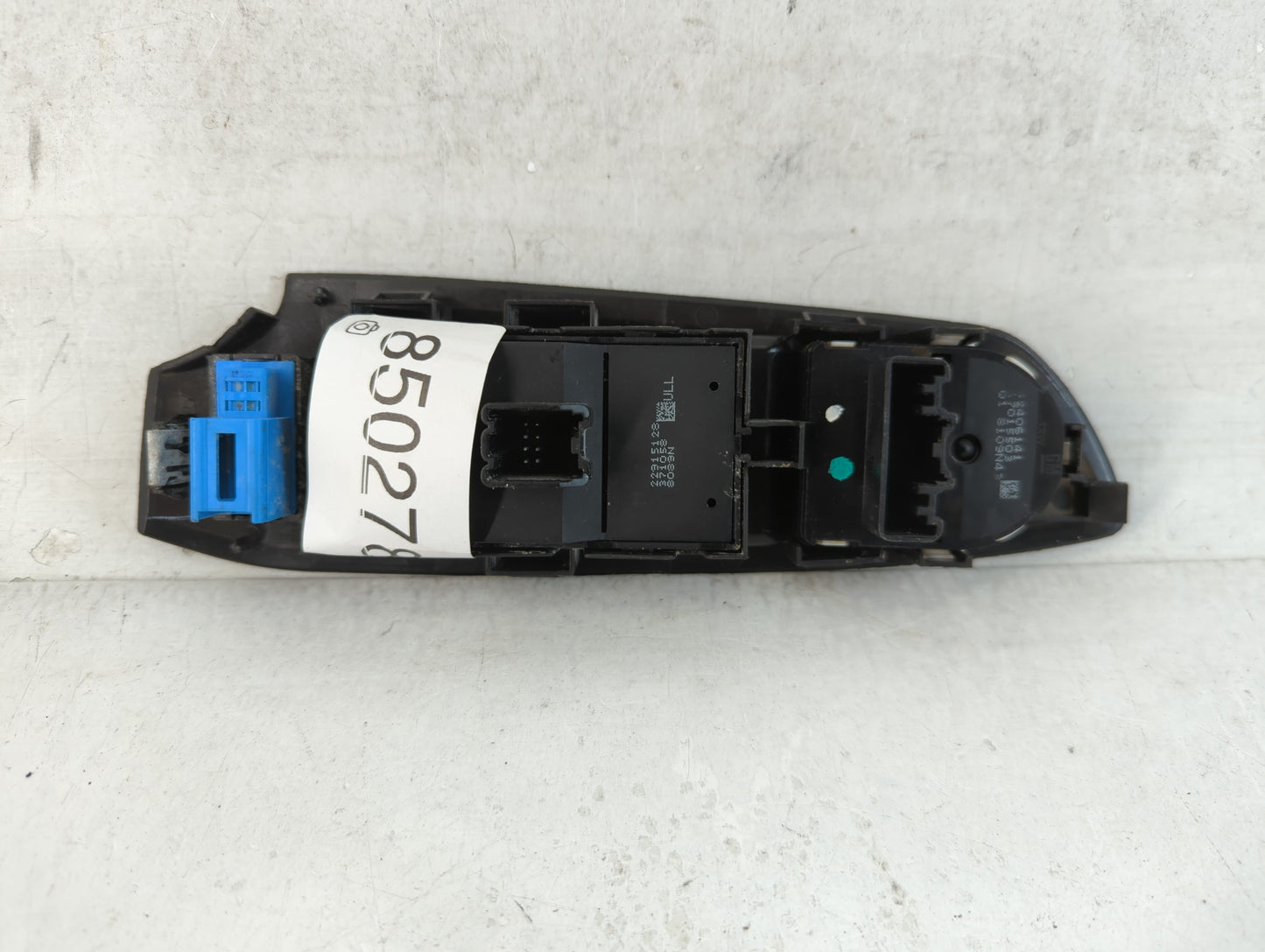 2017-2021 Chevrolet Trax Master Power Window Switch Replacement Driver Side Left P/N:22915128 Fits Fits 2017 2018 2019 2020 2021 OEM Used Auto Parts - Oemusedautoparts1.com