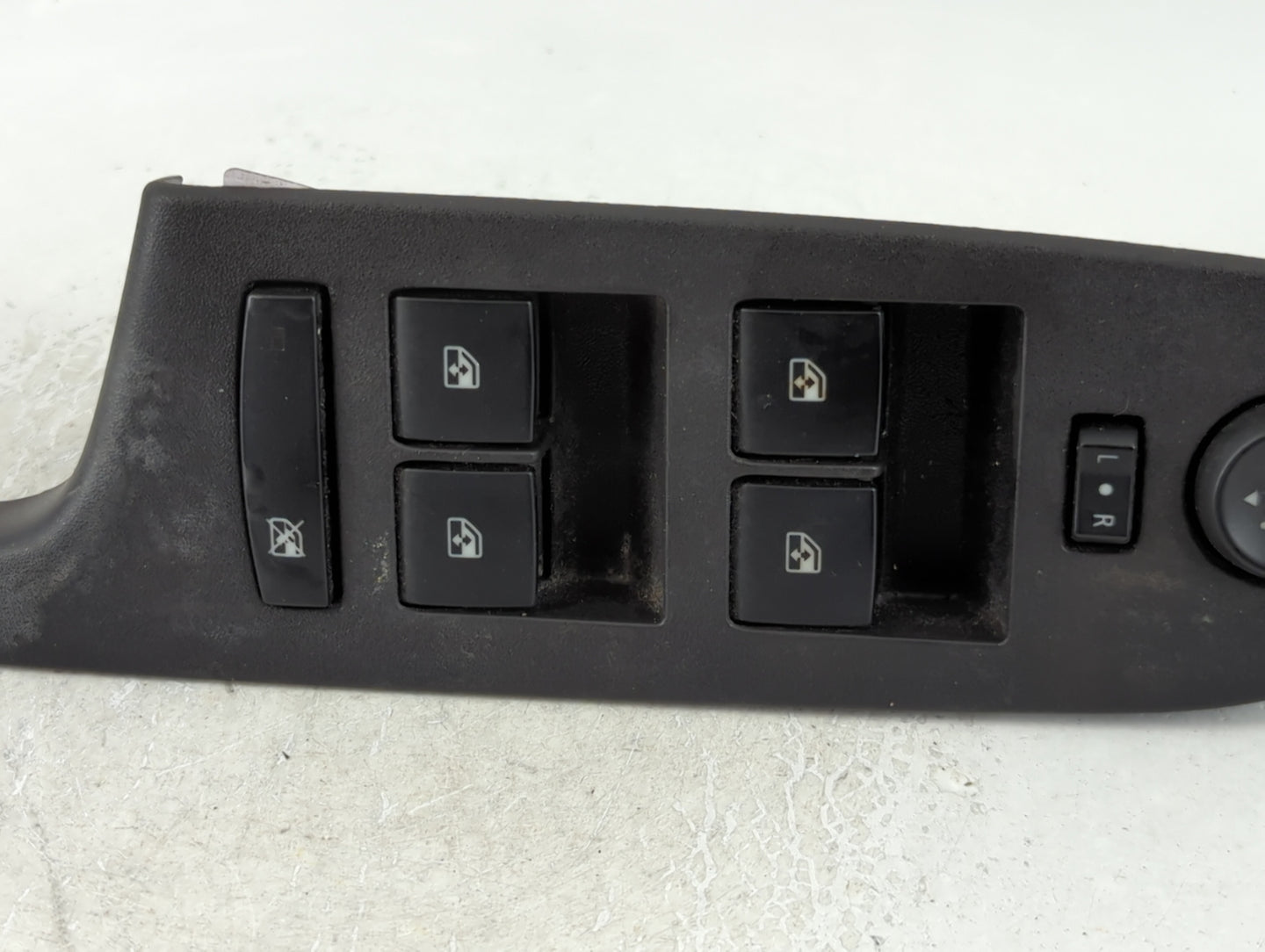 2012-2017 Chevrolet Equinox Master Power Window Switch Replacement Driver Side Left P/N:20917599 Fits OEM Used Auto Parts - Oemusedautoparts1.com