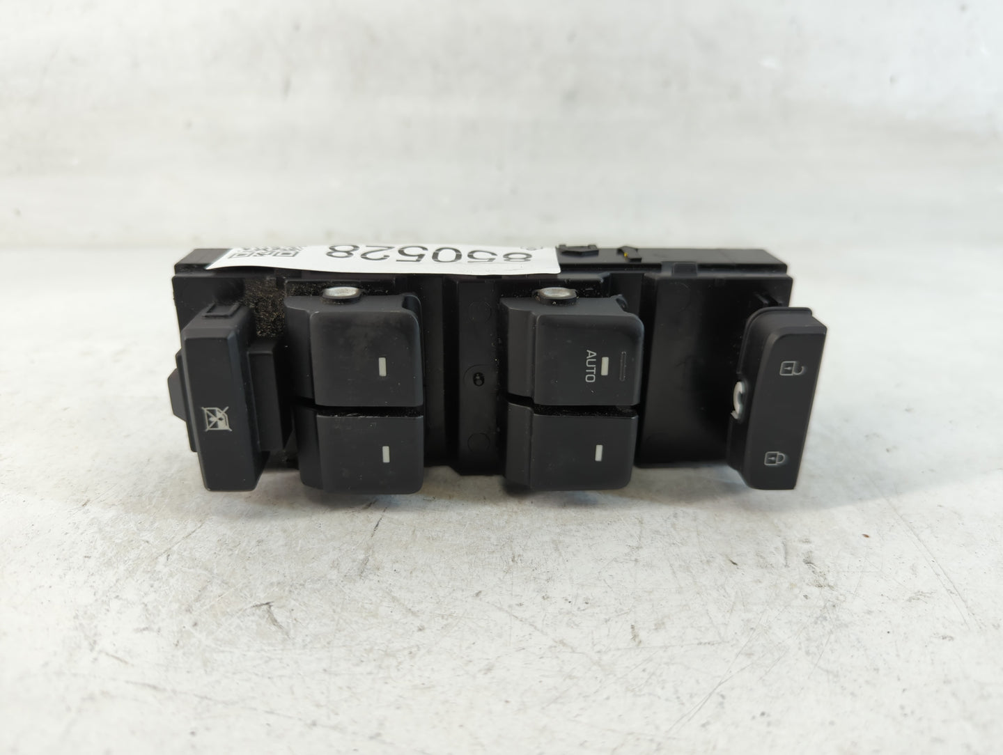 2011-2015 Hyundai Sonata Master Power Window Switch Replacement Driver Side Left P/N:93570C1000 Fits Fits 2011 2012 2013 2014 2015 OEM Used Auto Parts - Oemusedautoparts1.com