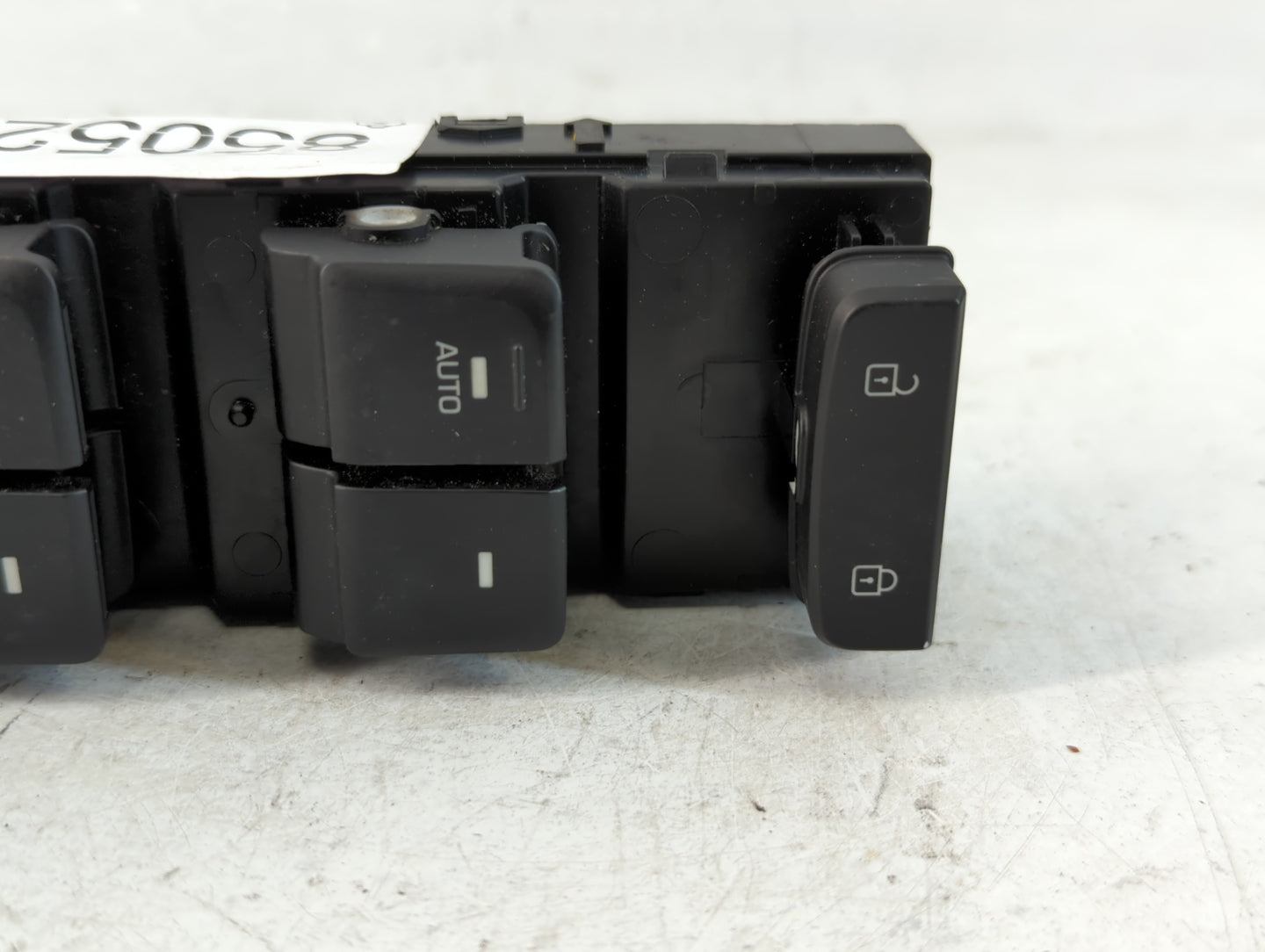 2011-2015 Hyundai Sonata Master Power Window Switch Replacement Driver Side Left P/N:93570C1000 Fits Fits 2011 2012 2013 2014 2015 OEM Used Auto Parts - Oemusedautoparts1.com