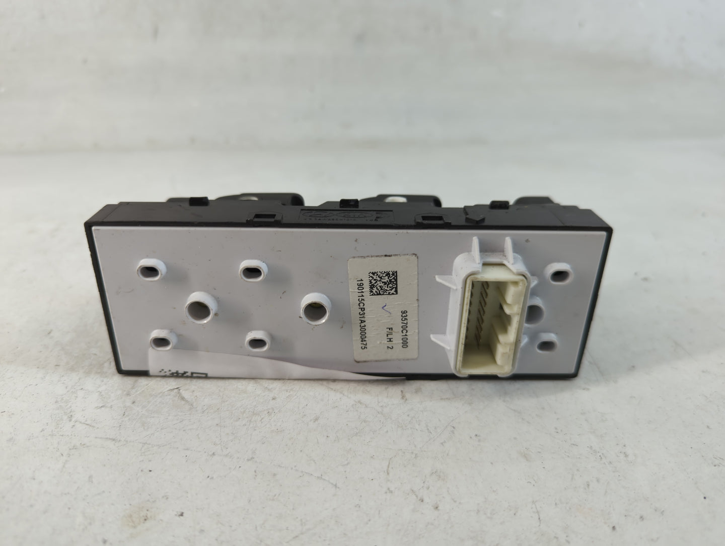 2011-2015 Hyundai Sonata Master Power Window Switch Replacement Driver Side Left P/N:93570C1000 Fits Fits 2011 2012 2013 2014 2015 OEM Used Auto Parts - Oemusedautoparts1.com