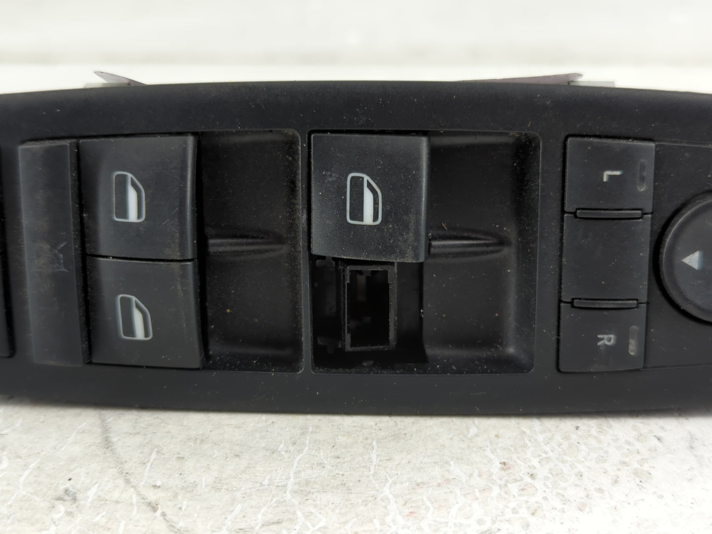 2012-2016 Chrysler Town & Country Master Power Window Switch Replacement Driver Side Left P/N:68110871AA Fits OEM Used Auto Parts - Oemusedautoparts1.com