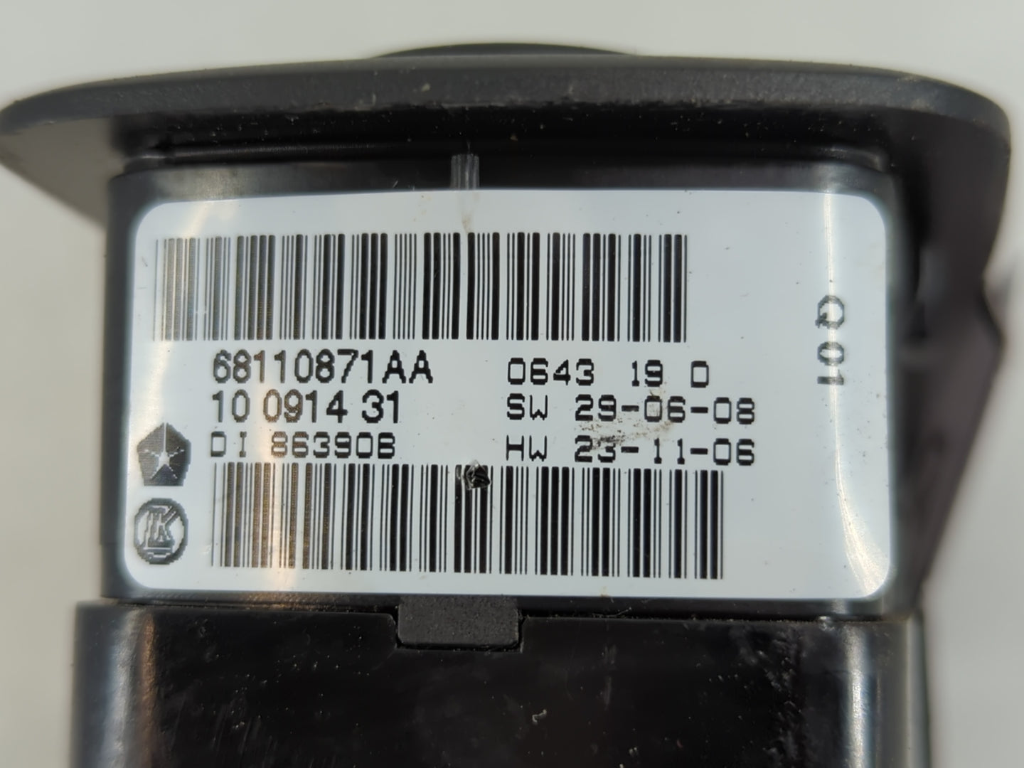 2012-2016 Chrysler Town & Country Master Power Window Switch Replacement Driver Side Left P/N:68110871AA Fits OEM Used Auto Parts - Oemusedautoparts1.com