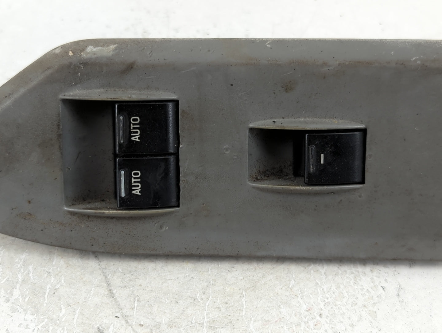 2005-2009 Ford Mustang Master Power Window Switch Replacement Driver Side Left P/N:4R33-15A564-B Fits OEM Used Auto Parts - Oemusedautoparts1.com