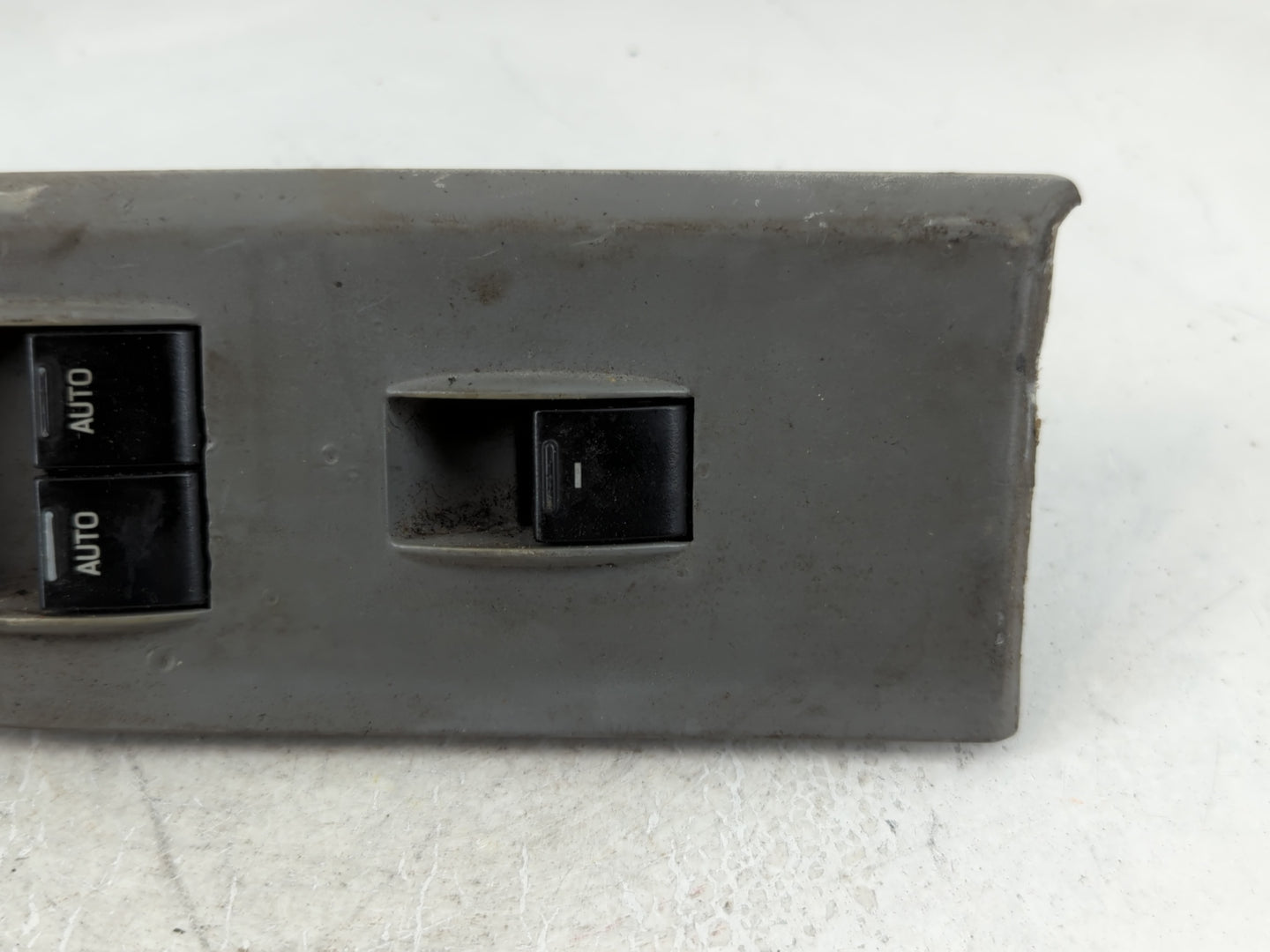 2005-2009 Ford Mustang Master Power Window Switch Replacement Driver Side Left P/N:4R33-15A564-B Fits OEM Used Auto Parts - Oemusedautoparts1.com