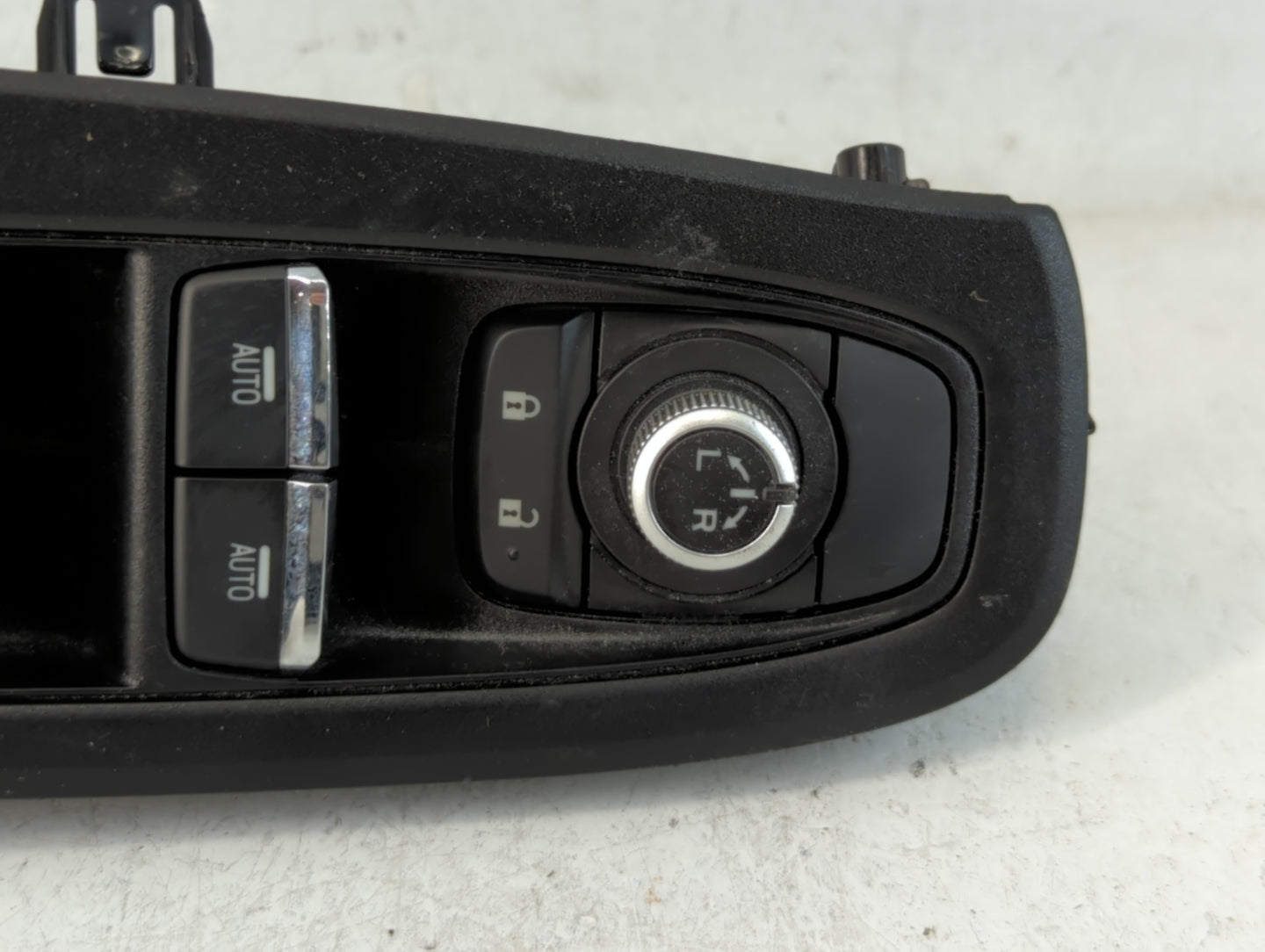 2024 Subaru Xv Master Power Window Switch Replacement Driver Side Left P/N:83071FN08A Fits OEM Used Auto Parts - Oemusedautoparts1.com