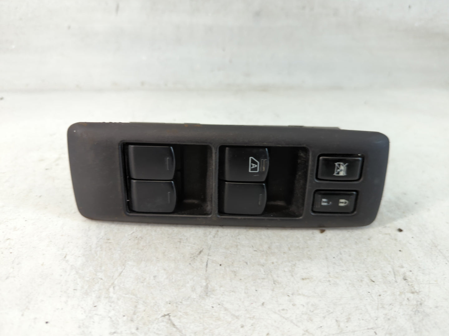 2011-2015 Nissan Rogue Master Power Window Switch Replacement Driver Side Left Fits Fits 2011 2012 2013 2014 2015 OEM Used Auto Parts - Oemusedautoparts1.com