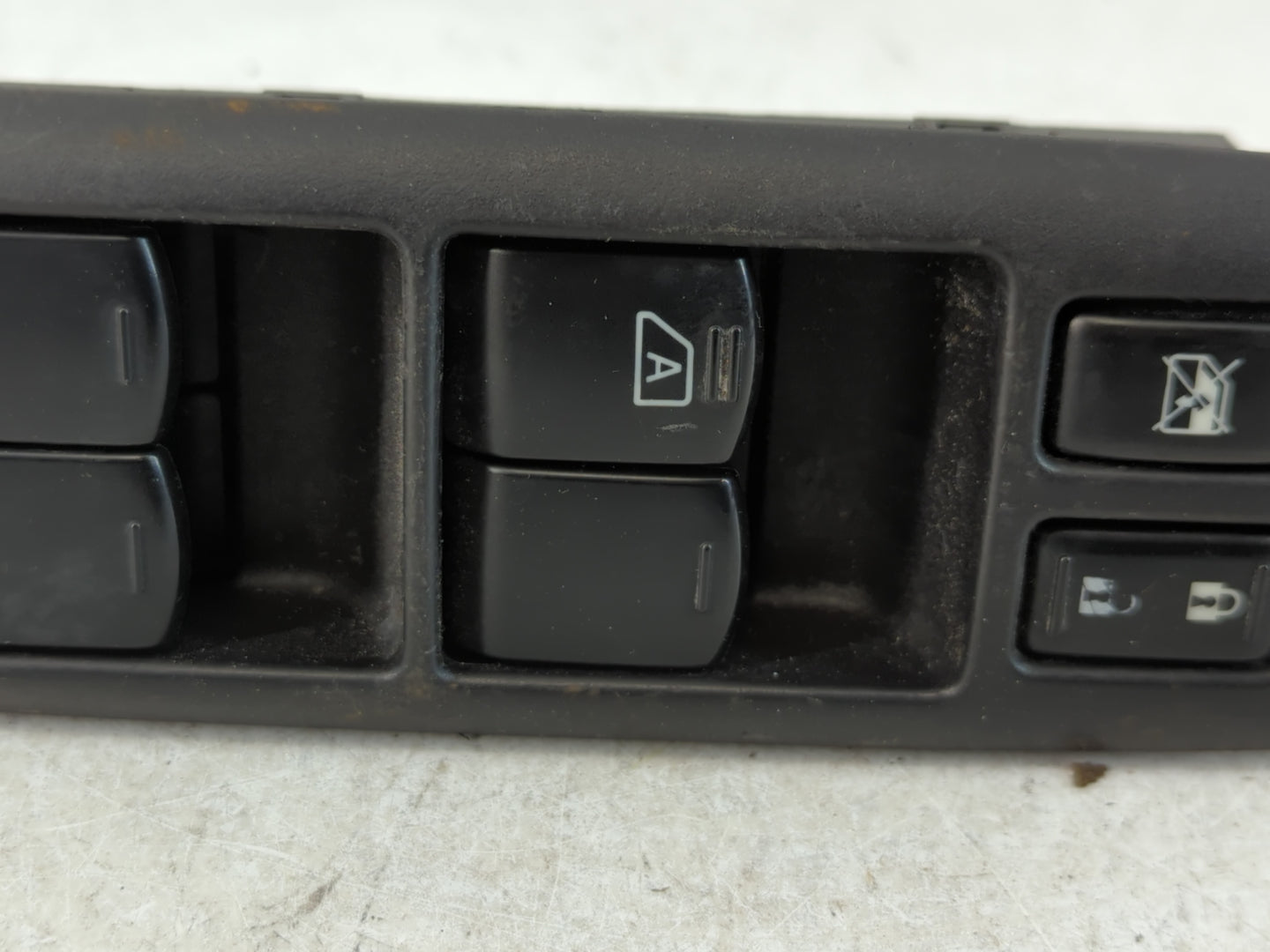 2011-2015 Nissan Rogue Master Power Window Switch Replacement Driver Side Left Fits Fits 2011 2012 2013 2014 2015 OEM Used Auto Parts - Oemusedautoparts1.com