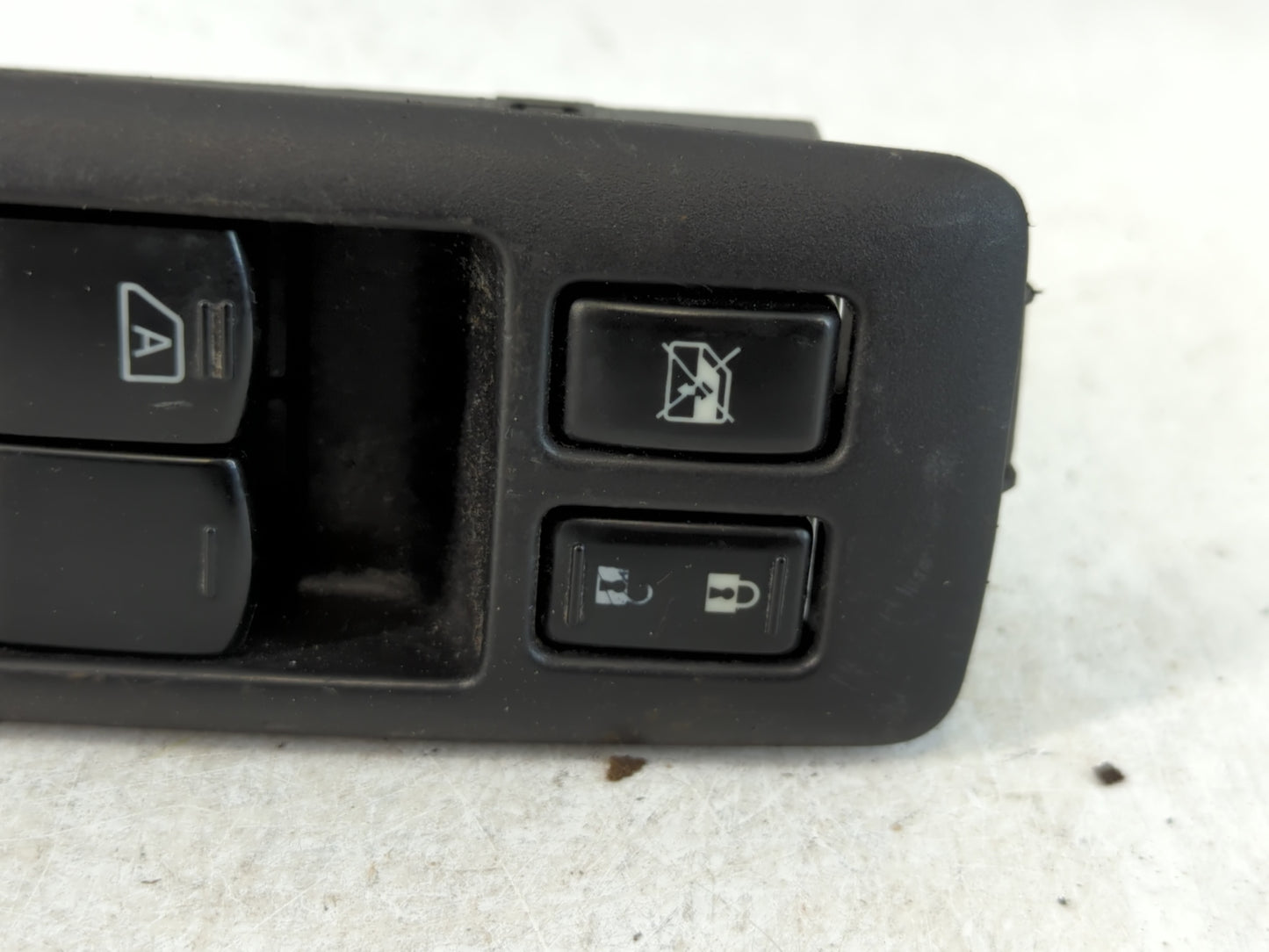2011-2015 Nissan Rogue Master Power Window Switch Replacement Driver Side Left Fits Fits 2011 2012 2013 2014 2015 OEM Used Auto Parts - Oemusedautoparts1.com