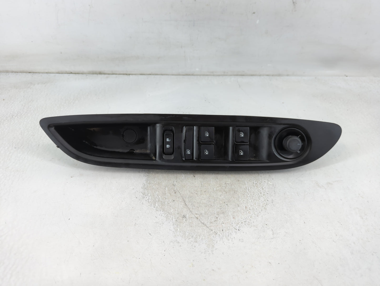 2013-2016 Buick Encore Master Power Window Switch Replacement Driver Side Left P/N:FRTLH 95025518-600R Fits OEM Used Auto Parts - Oemusedautoparts1.com