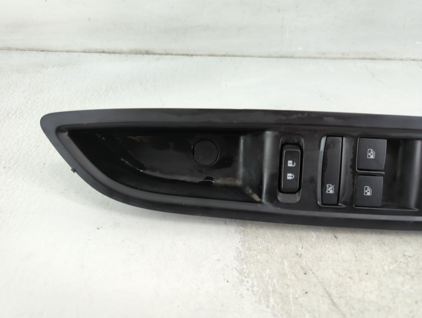2013-2016 Buick Encore Master Power Window Switch Replacement Driver Side Left P/N:FRTLH 95025518-600R Fits OEM Used Auto Parts - Oemusedautoparts1.com