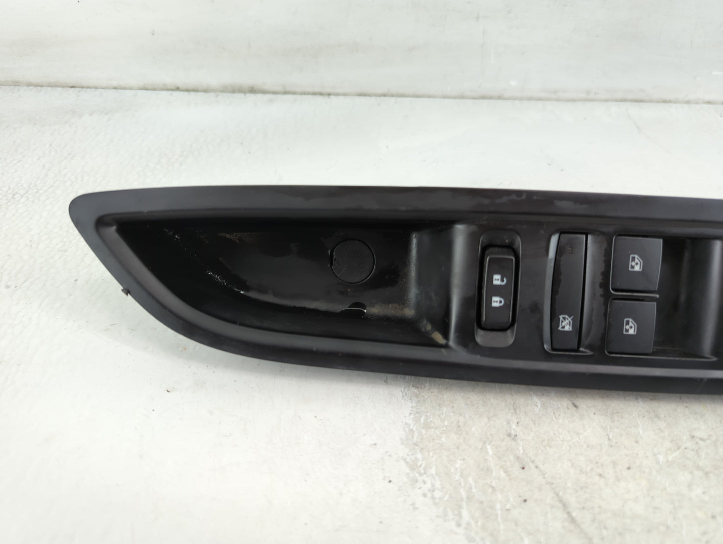 2013-2016 Buick Encore Master Power Window Switch Replacement Driver Side Left P/N:FRTLH 95025518-600R Fits OEM Used Auto Parts - Oemusedautoparts1.com