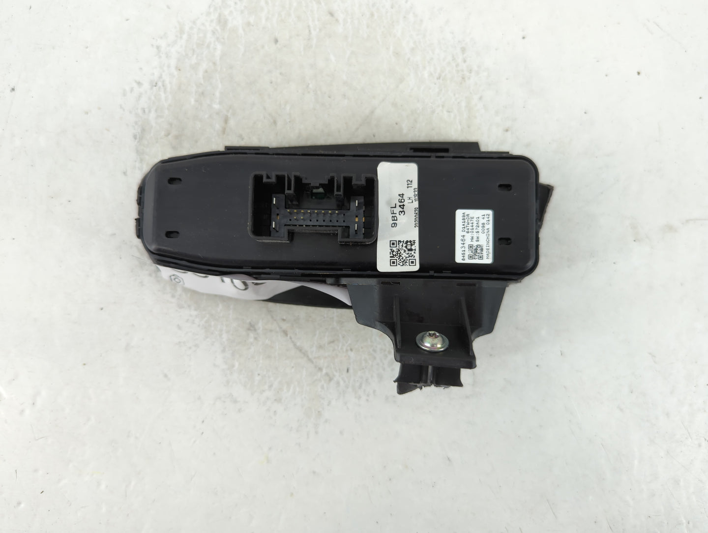 2020 Buick Encore Master Power Window Switch Replacement Driver Side Left P/N:84513464 Fits Fits 2017 2018 2019 OEM Used Auto Parts - Oemusedautoparts1.com