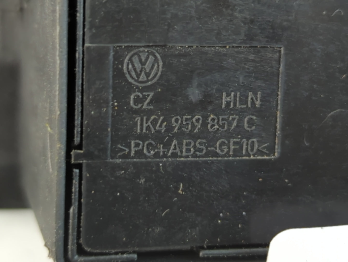 2017 Volkswagen Jetta Master Power Window Switch Replacement Driver Side Left P/N:1K4 959 857 C Fits OEM Used Auto Parts - Oemusedautoparts1.com
