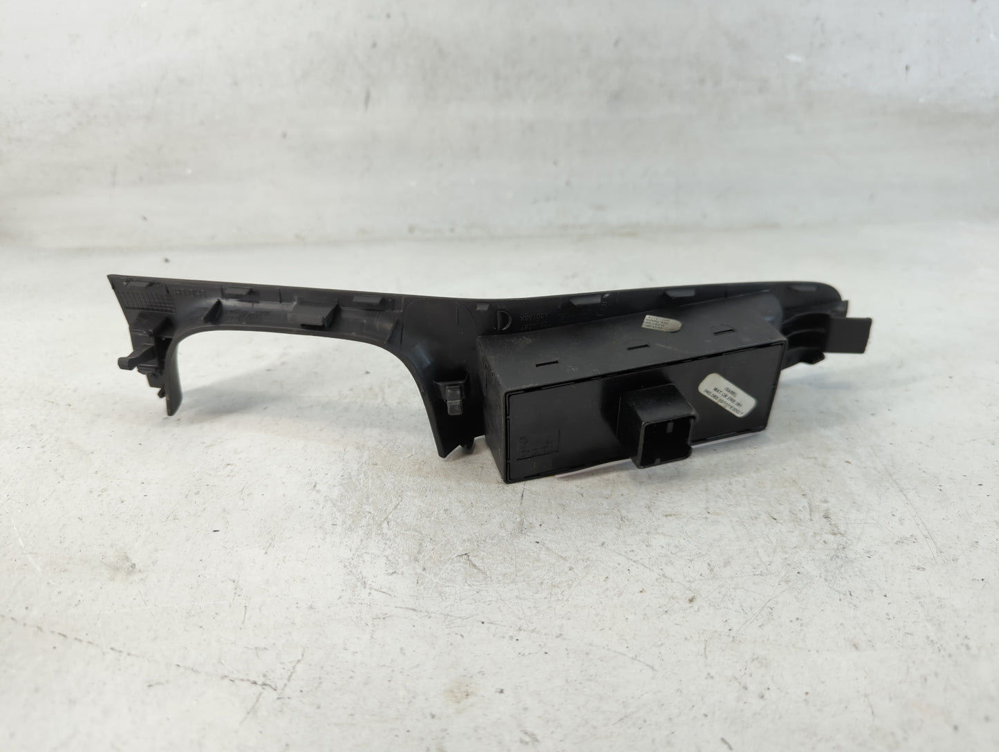 2017 Volkswagen Jetta Master Power Window Switch Replacement Driver Side Left P/N:1K4 959 857 C Fits OEM Used Auto Parts - Oemusedautoparts1.com