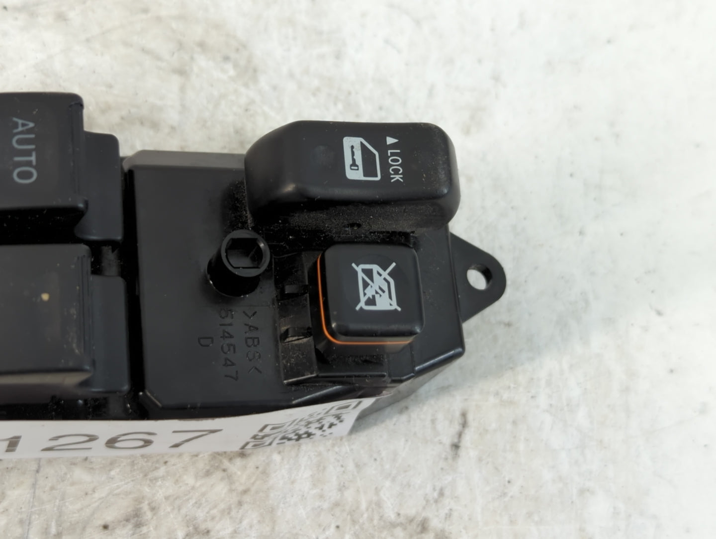 2004-2013 Toyota Prius Master Power Window Switch Replacement Driver Side Left P/N:84820-47050 Fits OEM Used Auto Parts - Oemusedautoparts1.com